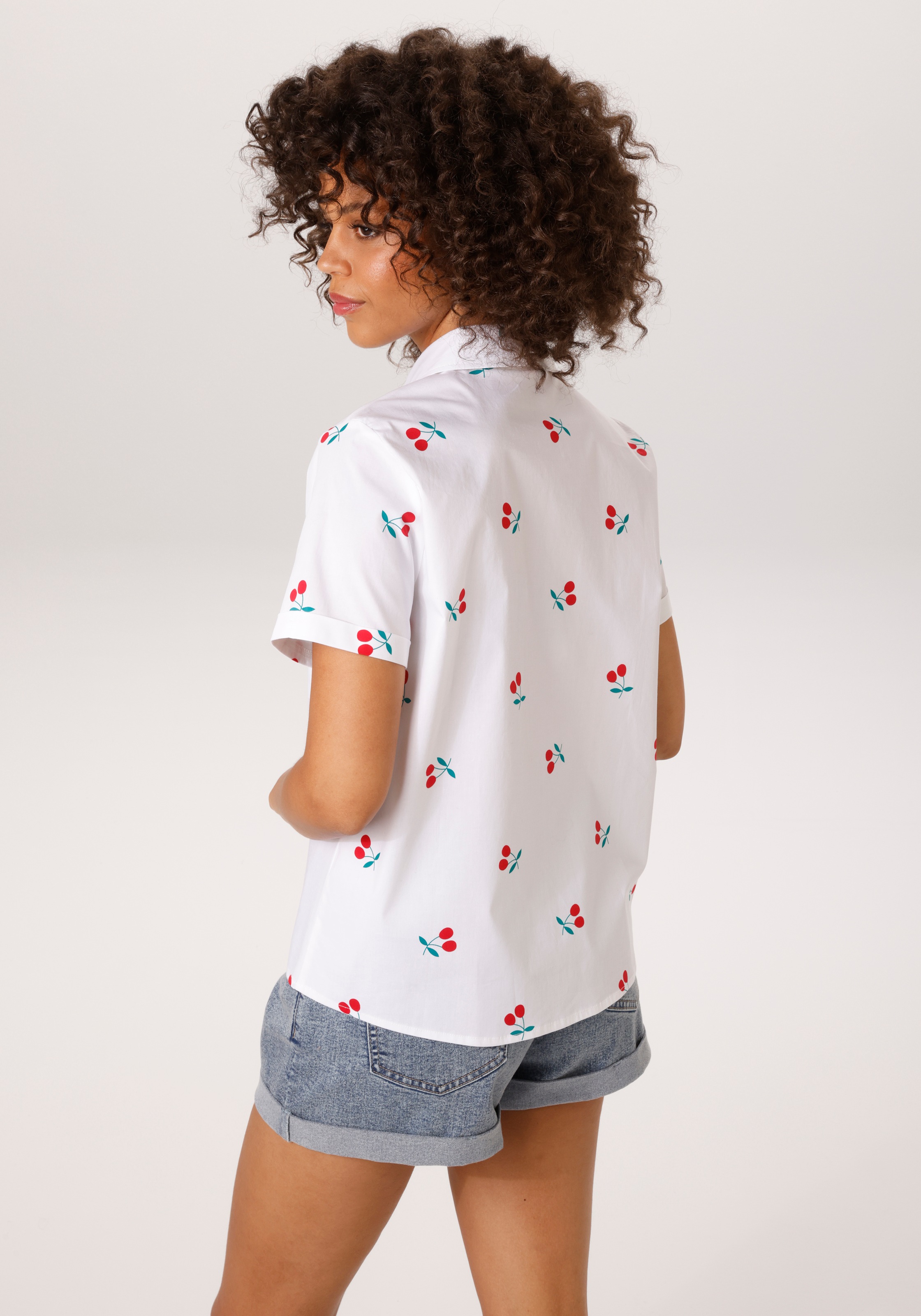 Aniston CASUAL Hemdbluse allover mit grafischen Kirschen bedruckt - NEUE KO günstig online kaufen