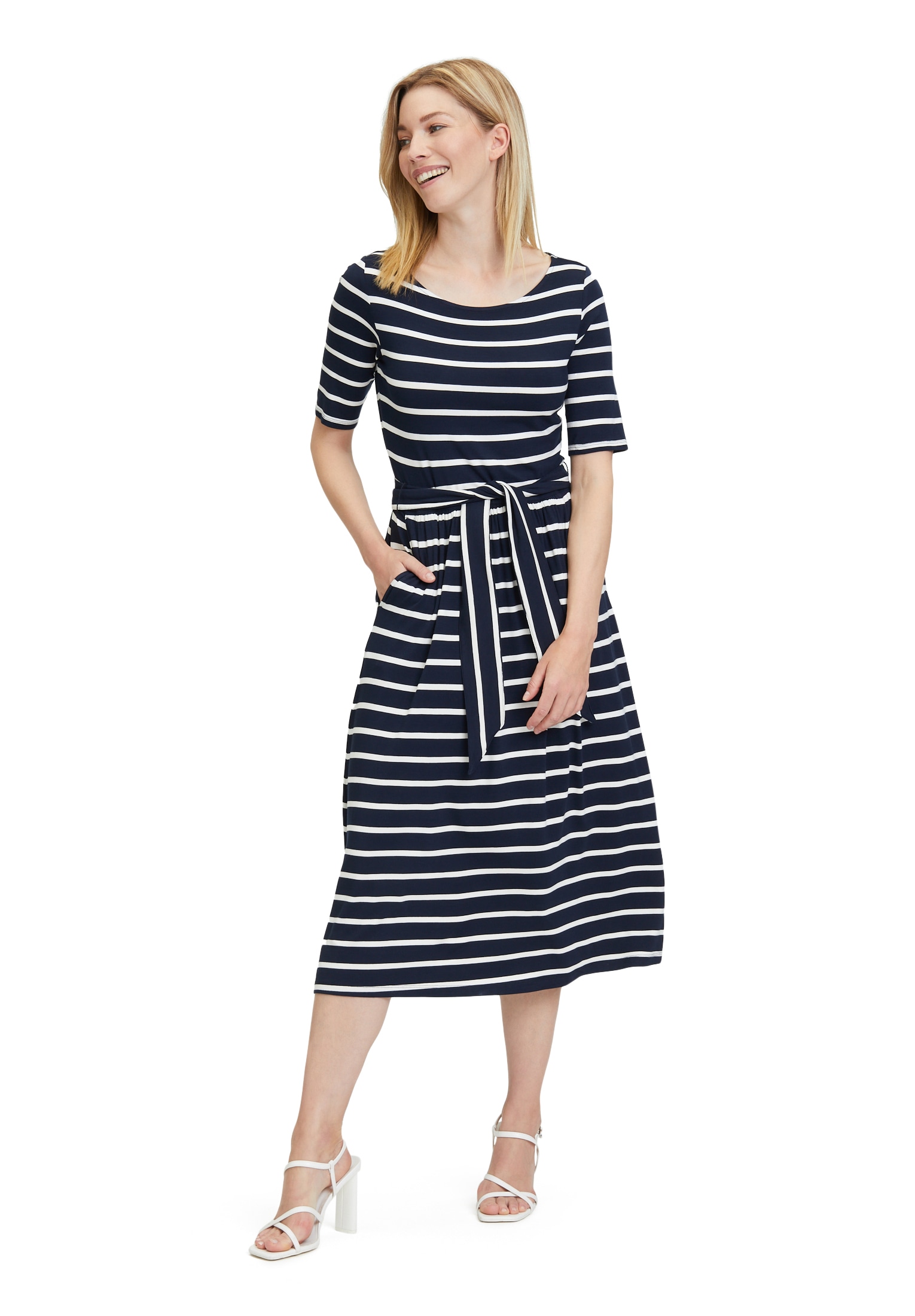 Betty Barclay Jerseykleid "Betty Barclay Jerseykleid kurzarm", Form