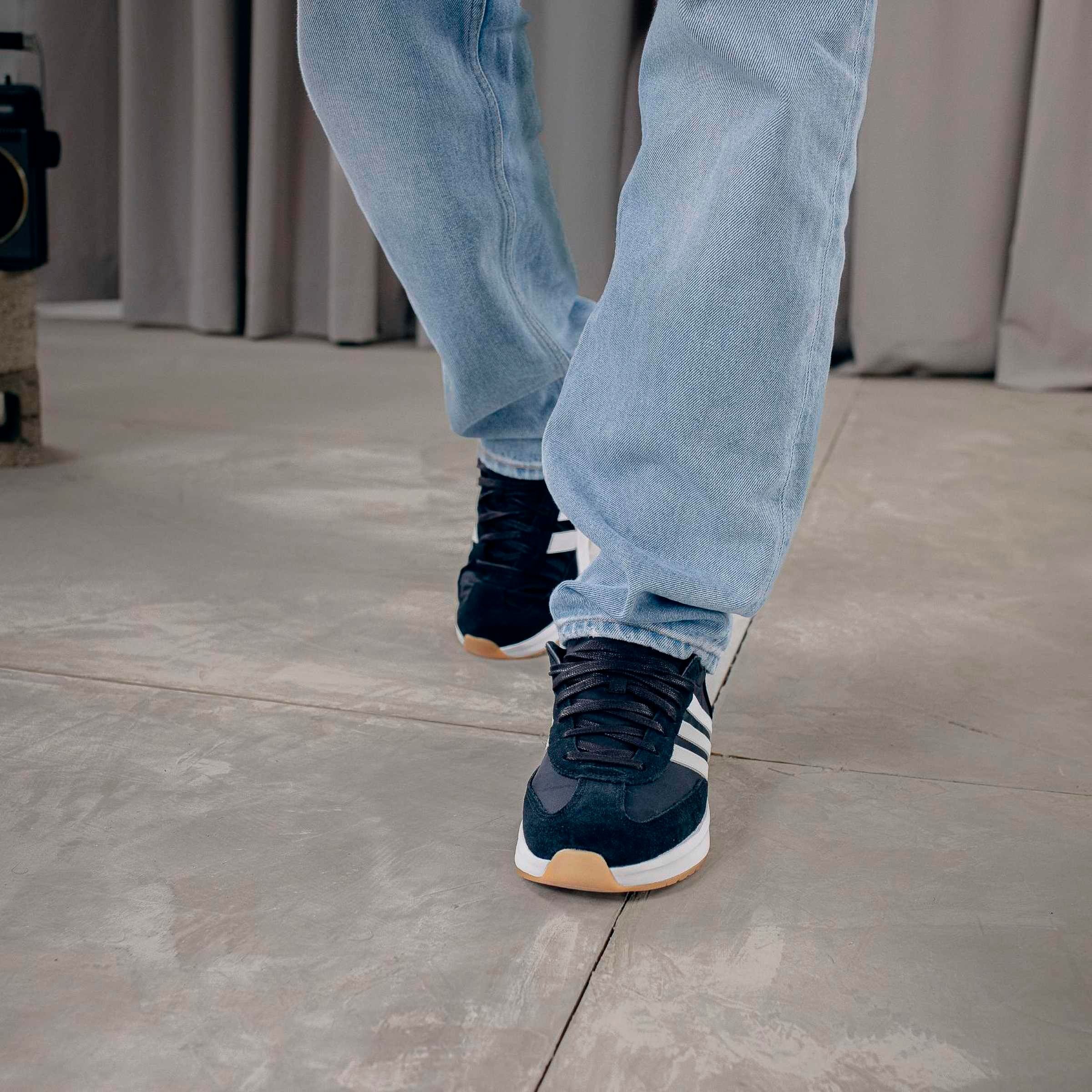 adidas Sportswear Sneaker »RUN 70S 2.0«  inspiriert vom Design des adidas SL72