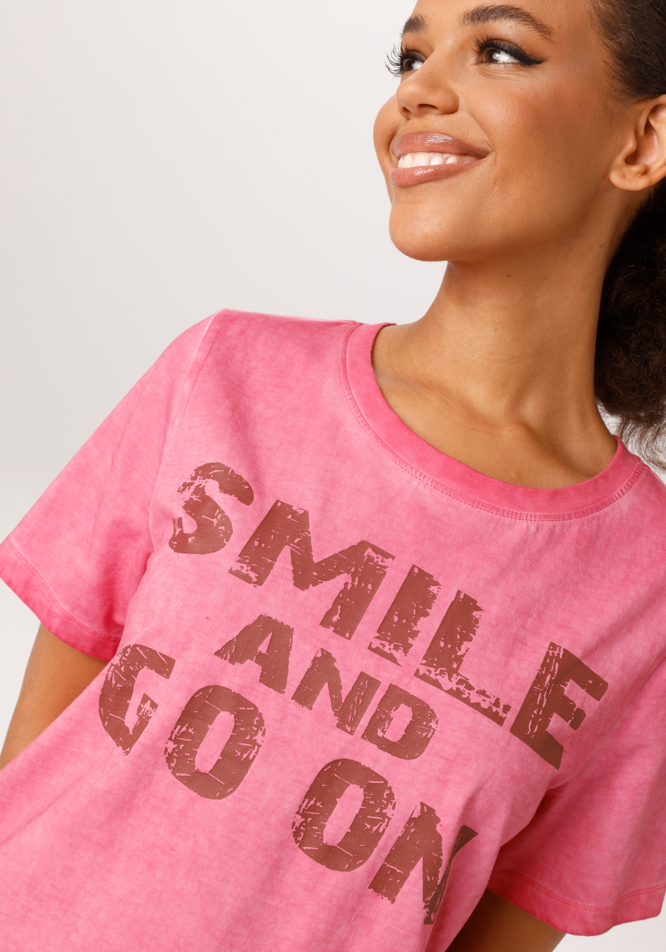 Aniston CASUAL T-Shirt in trendiger Oil-dyed-Waschung - NEUE KOLLEKTION