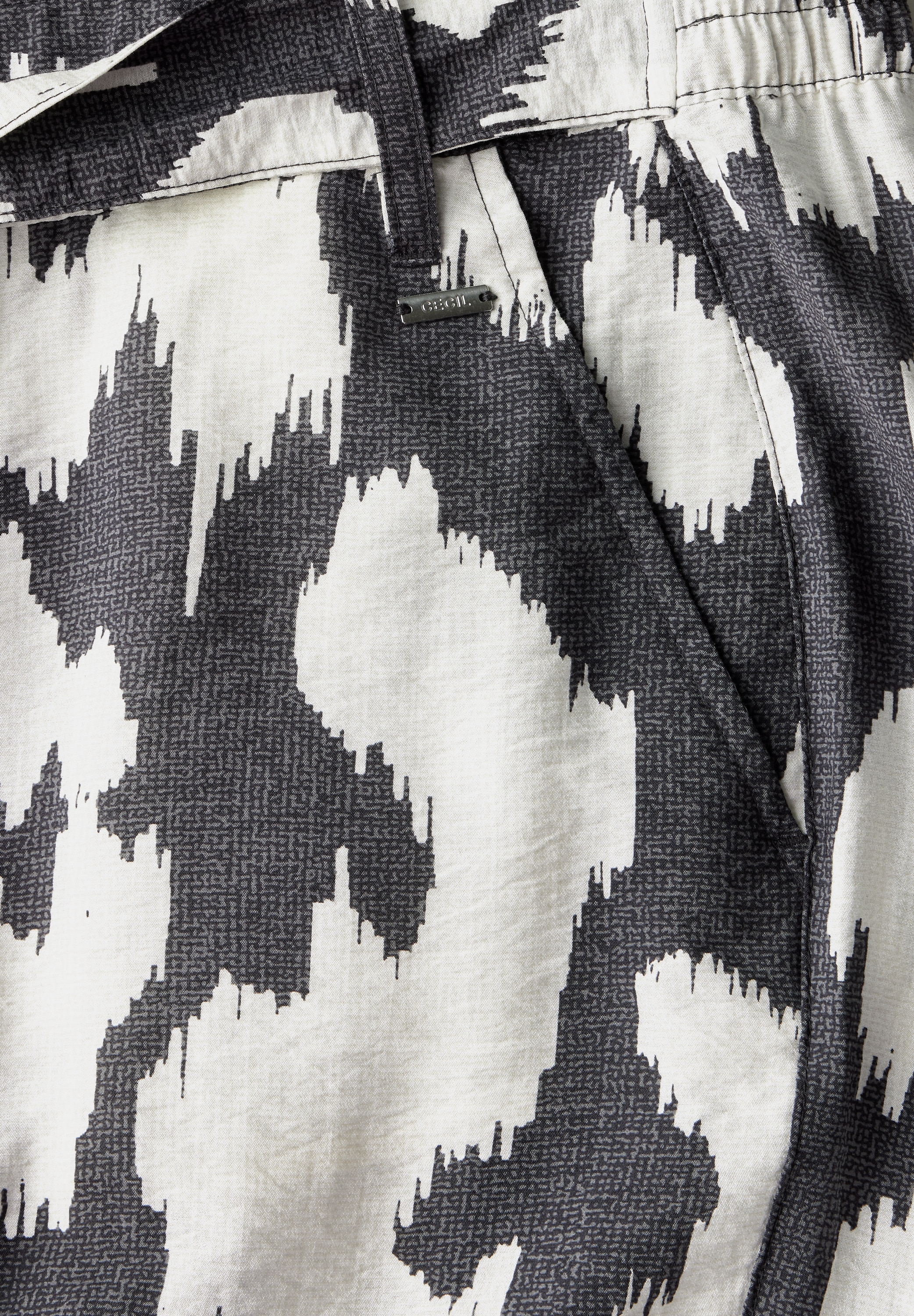 Cecil Stoffhose »Style Neele«, mit grafischem Muster und Gürteldetail vorne