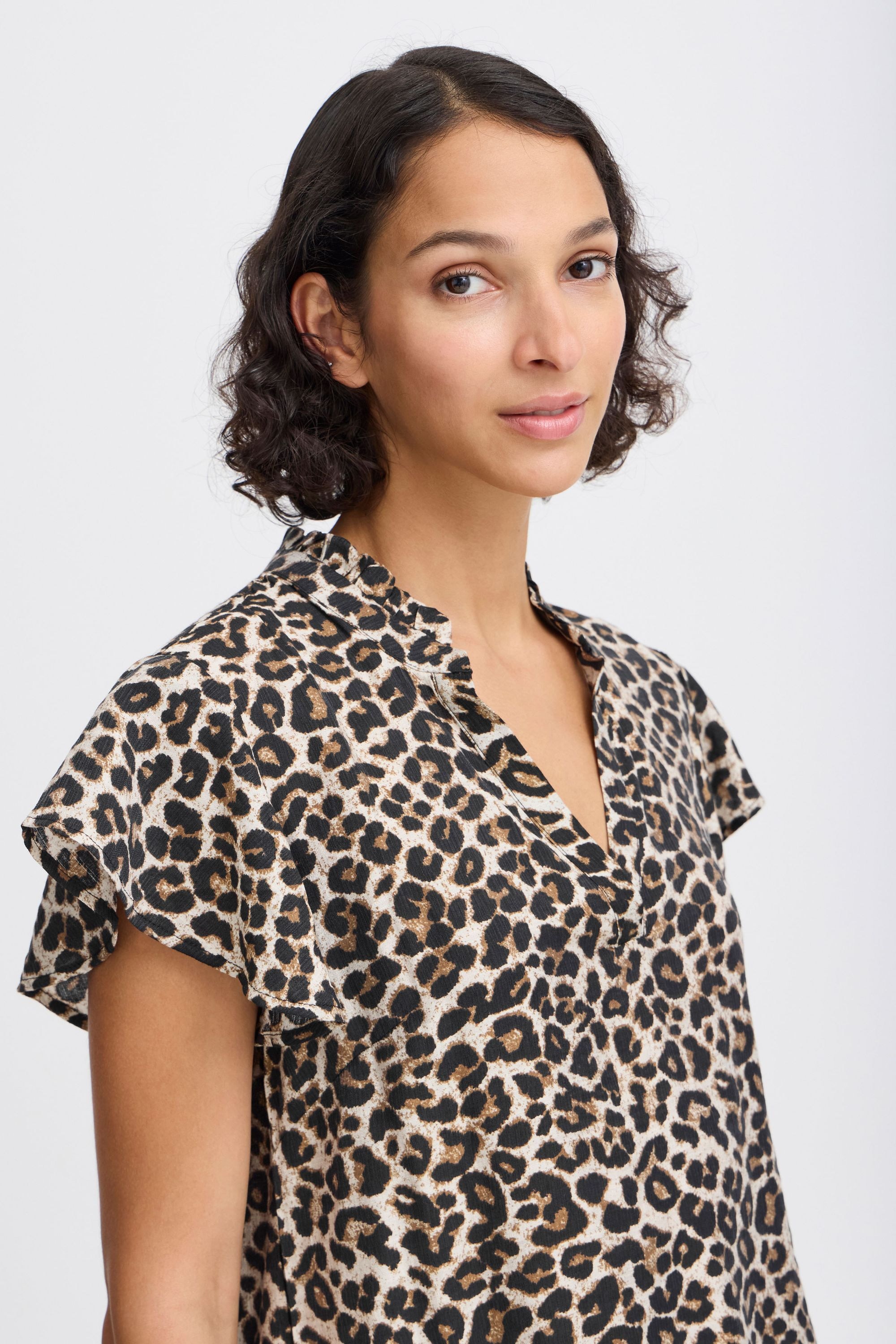 b.young Kurzarmbluse »Kurzarmbluse BYHINVA LEOPARD BLOUSE 2 -«