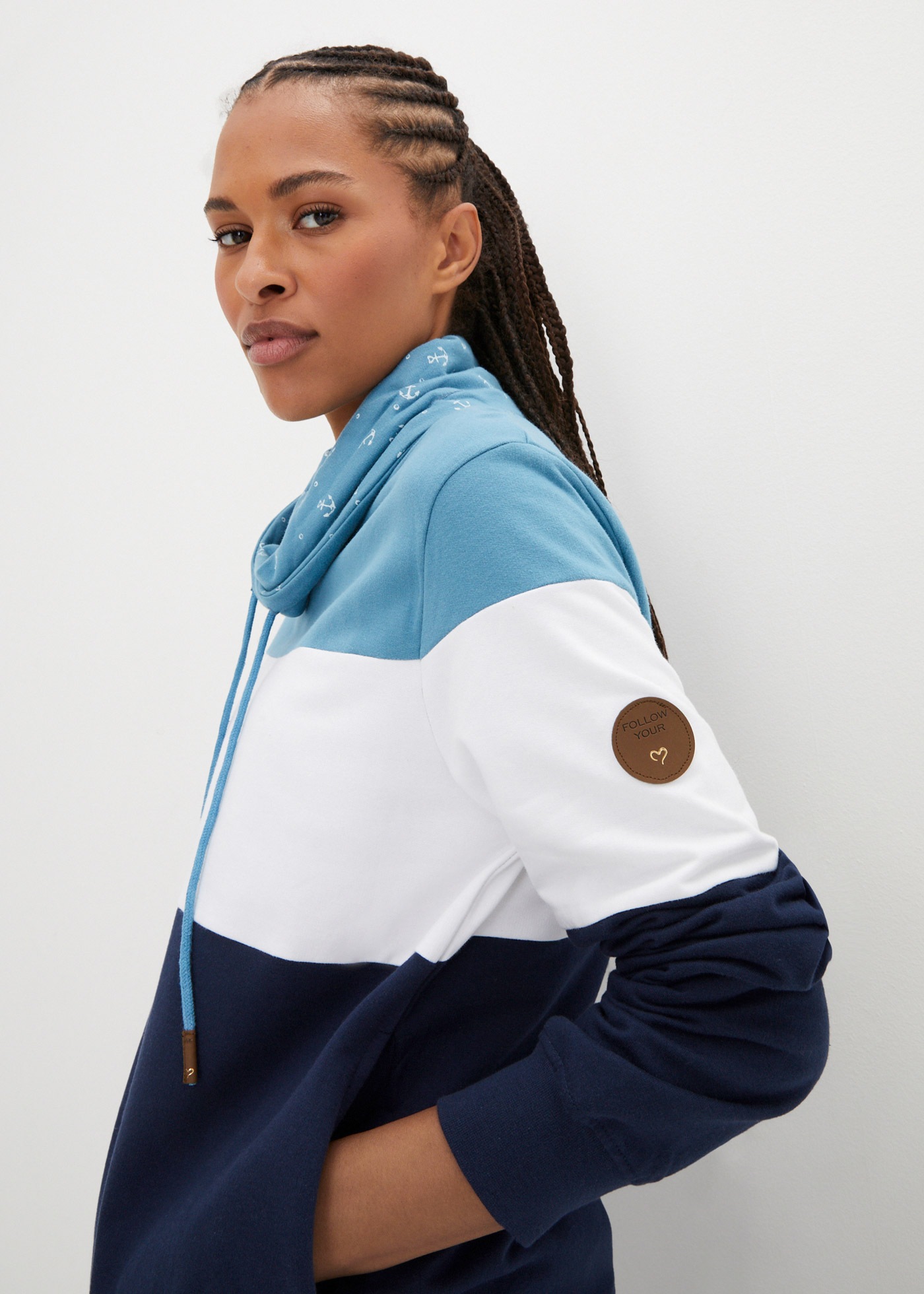 bonprix Sweatshirt, mit voluminösem, bedrucktem Kragen, mit Tunnelzug am Kr günstig online kaufen