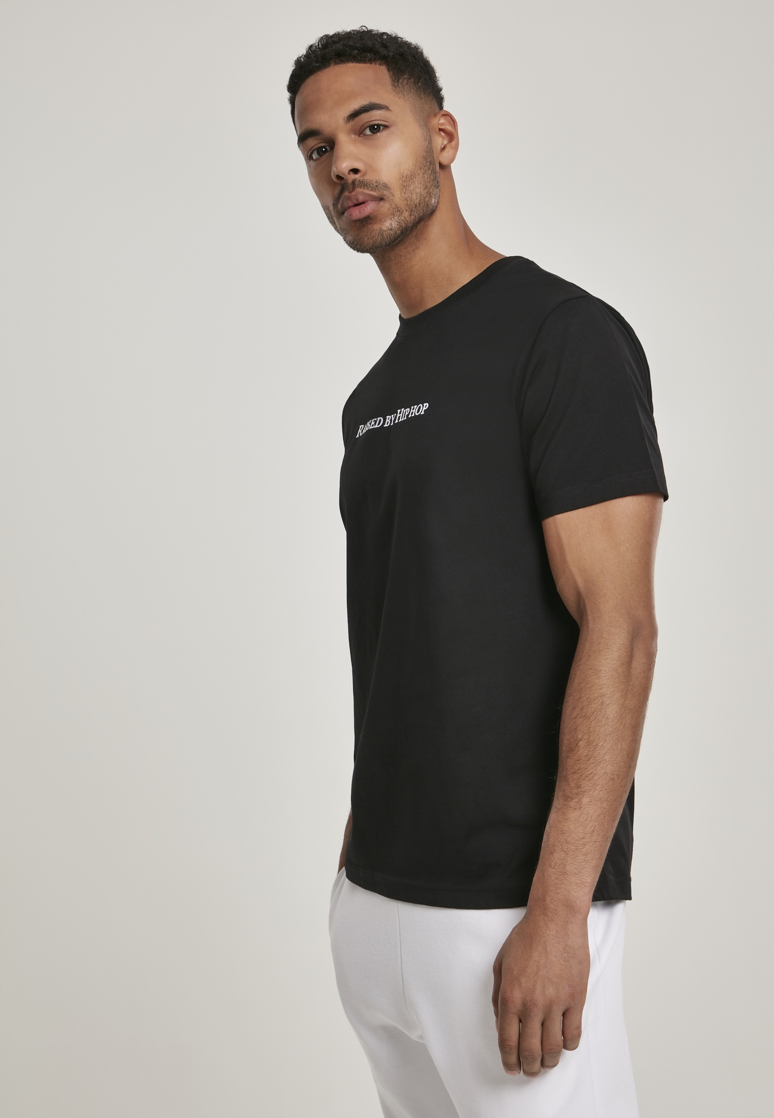 MisterTee T-Shirt »MisterTee Herren Raised by Hip Hop Tee«, (1 tlg.)