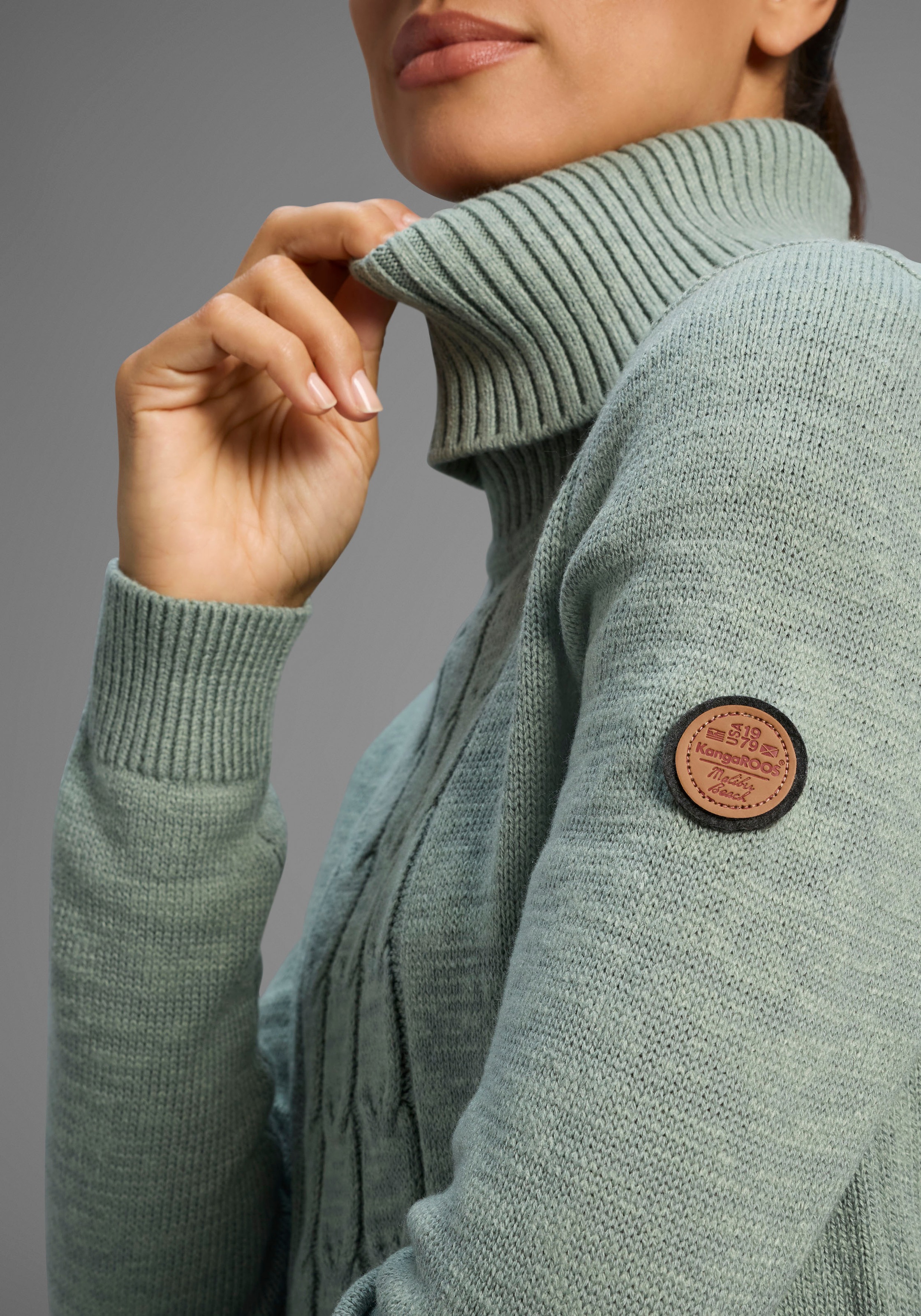 KangaROOS Rollkragenpullover, mit tollem Zopf-Strickmuster