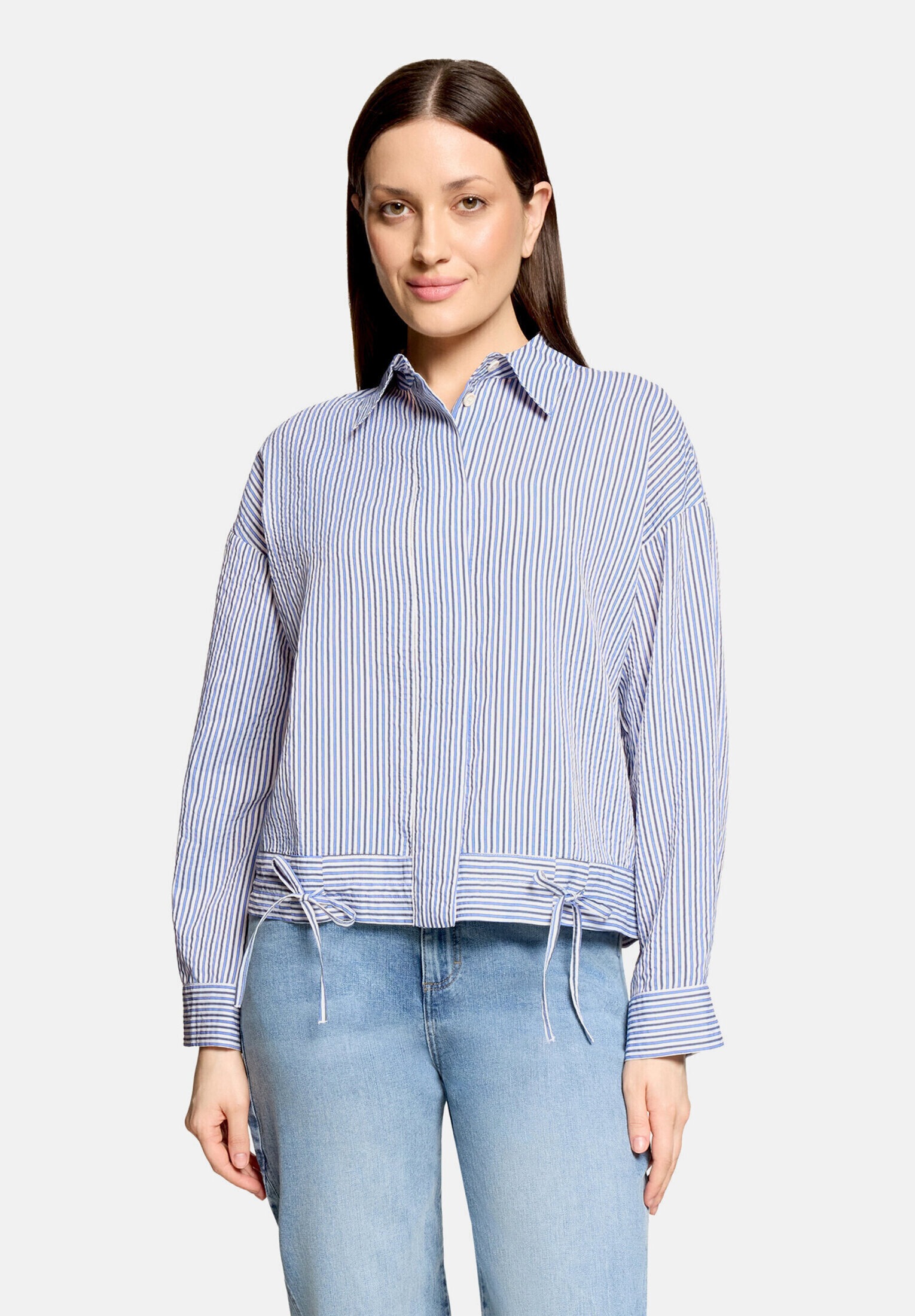 Cartoon Klassische Bluse »Damen mit Raffung«