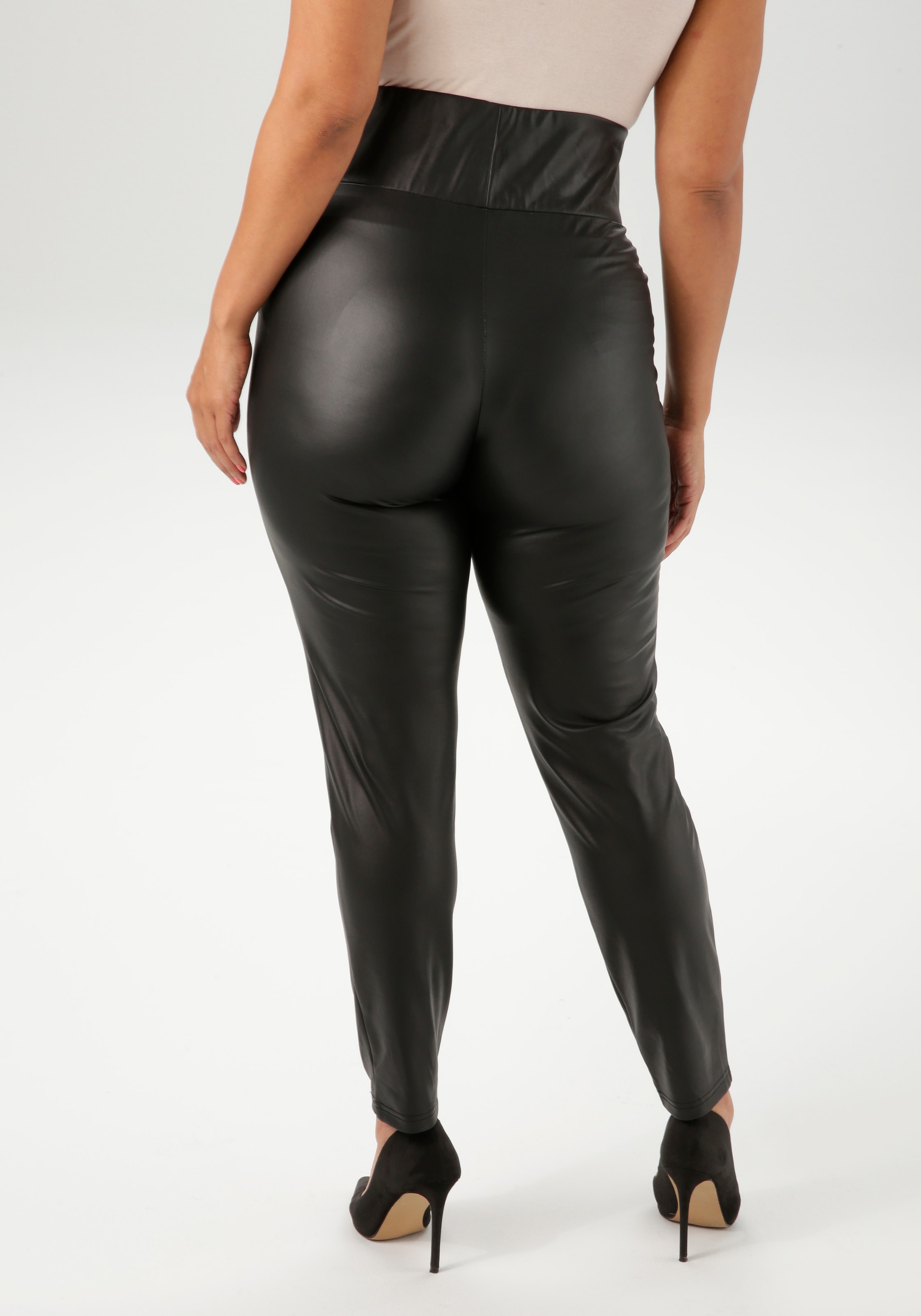 Aniston PLUS Leggings, aus elastischem Lederimitat - NEUE KOLLEKTION