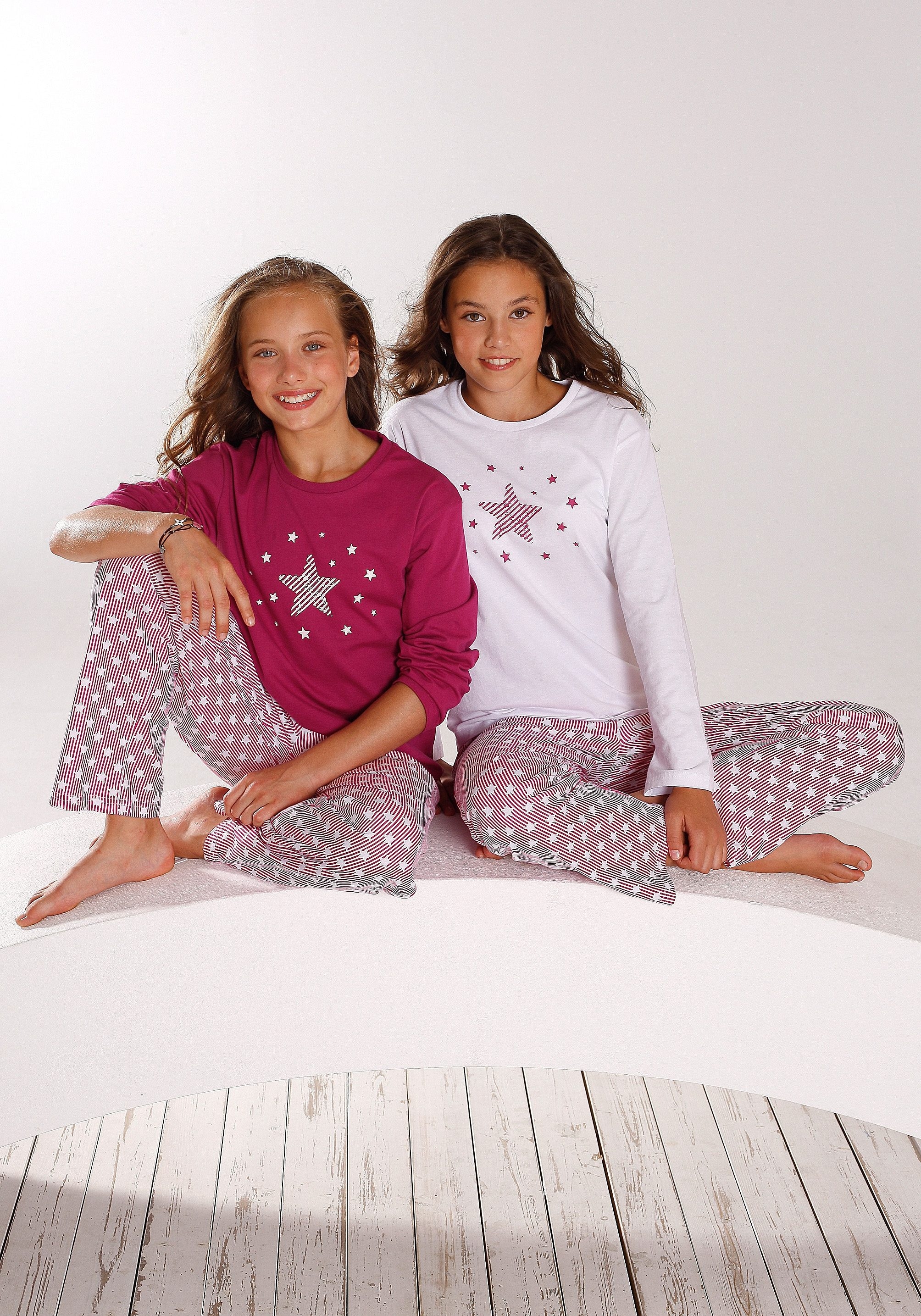 petite fleur Pyjama (Set Stück) Shirts Hosen den 4 auf Sternendruck 2 tlg. und modischer