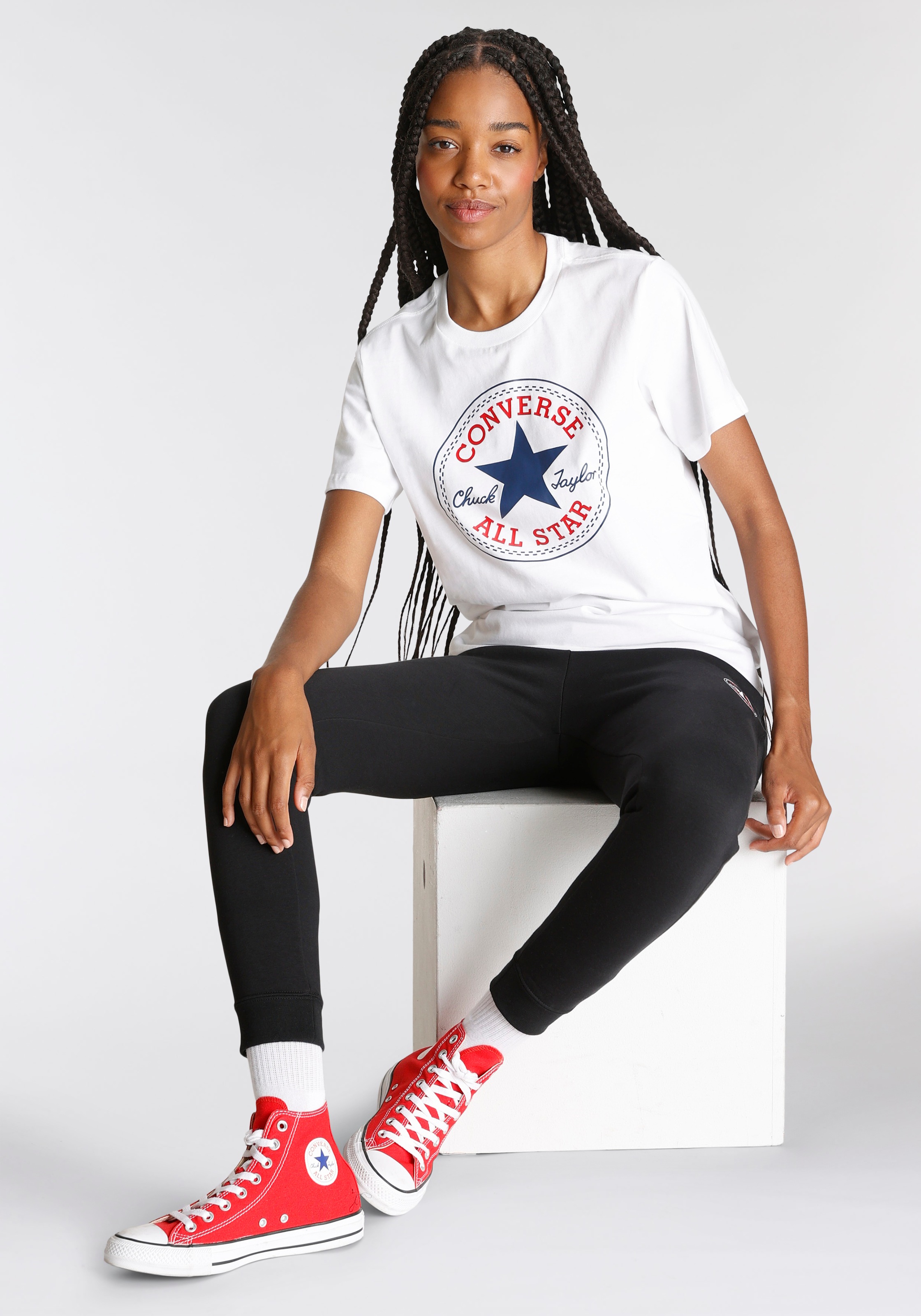 Converse T-Shirt "CONVERSE GO-TO ALL STAR PATCH STANDARD-FIT T-SHIRT" 1 Stk günstig online kaufen