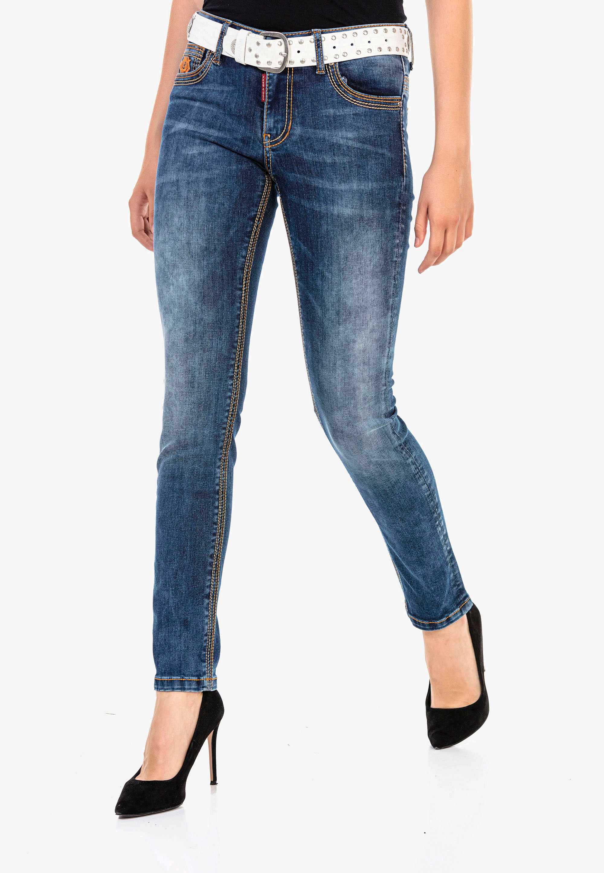 Slim-fit-Jeans, mit trendigen Ziernähten