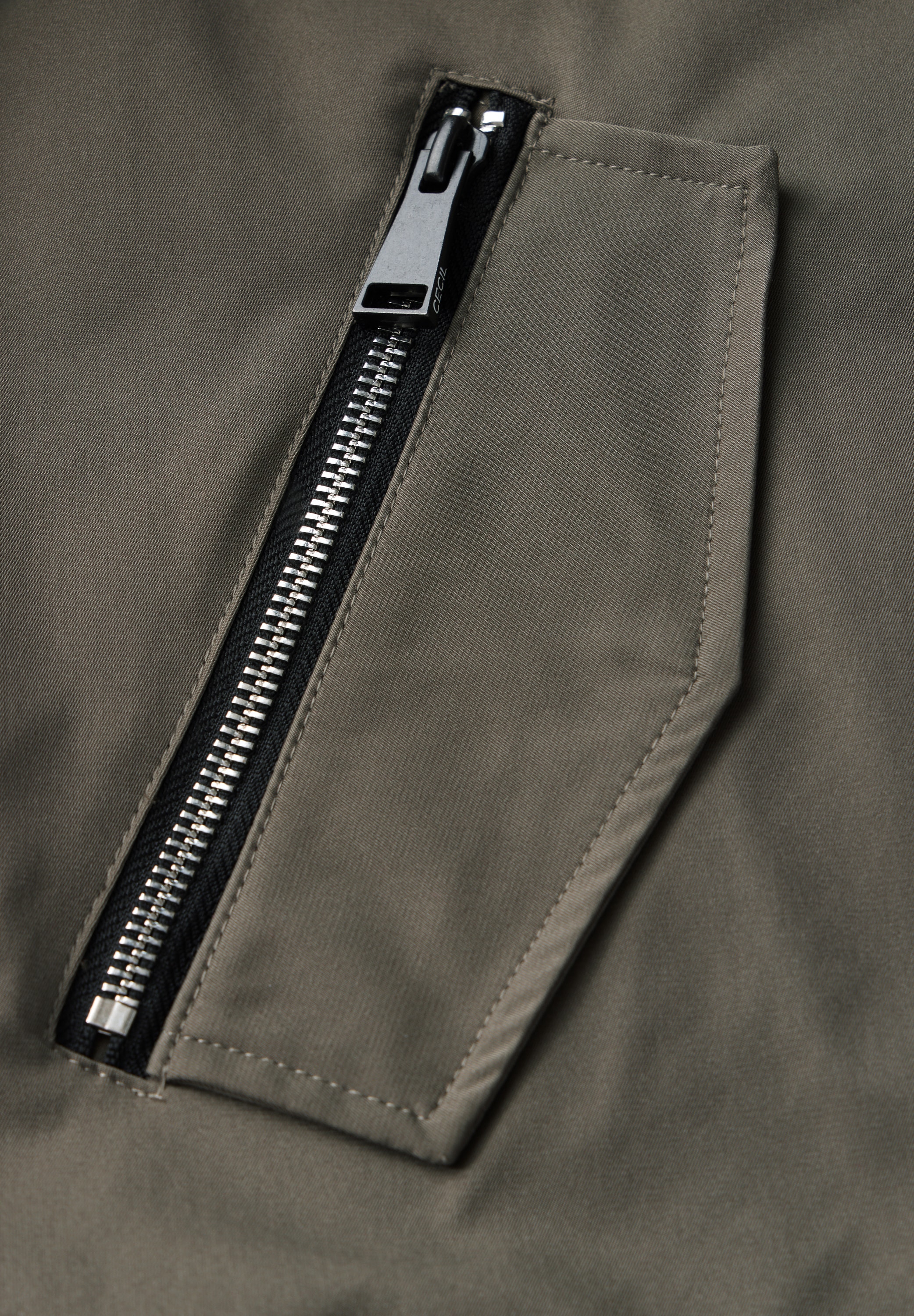 Cecil Kurzjacke, mit Kapuze, mit Kapuze mit Schriftzug