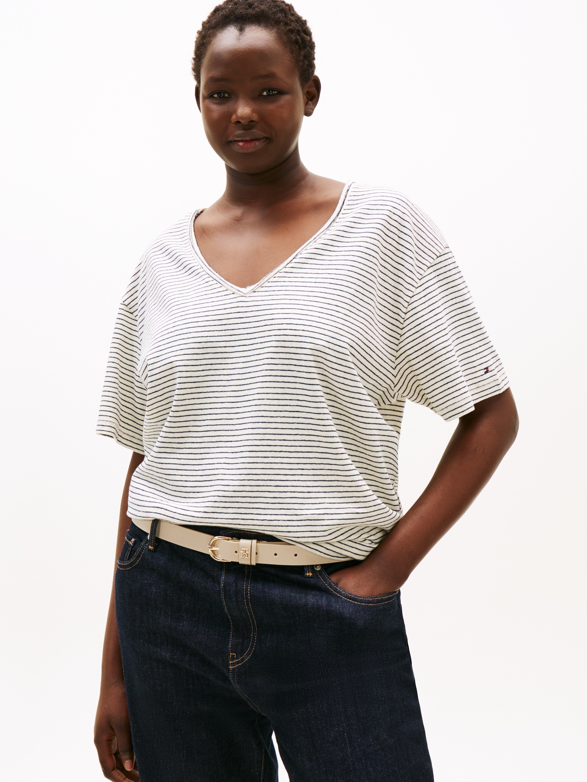 Tommy Hilfiger Curve V-Shirt »CRV MODERN CO LINEN V-NK SS«, in Großen Größen