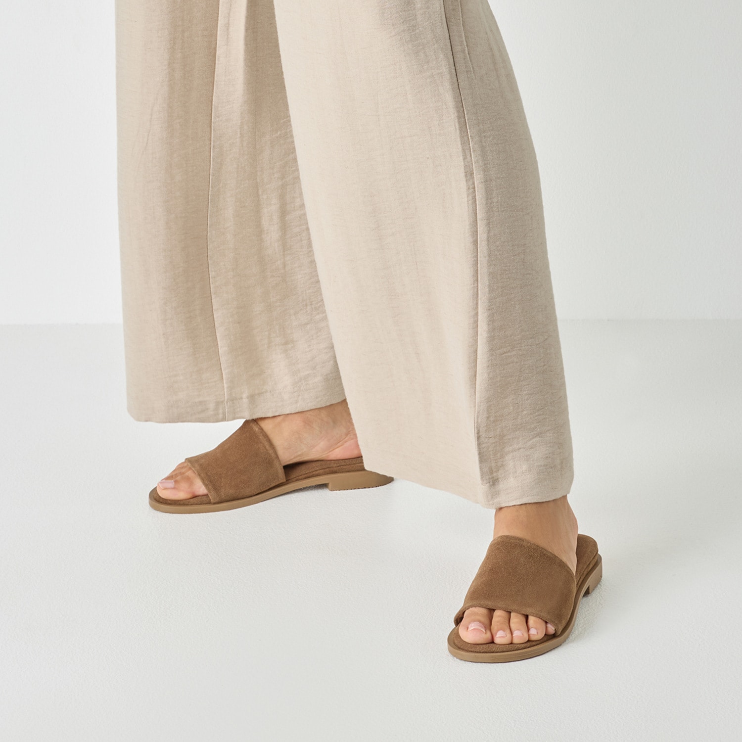 Tamaris Pantolette  Sommerschuh, Schlüpfschuh, Flat mit breiter Bandage