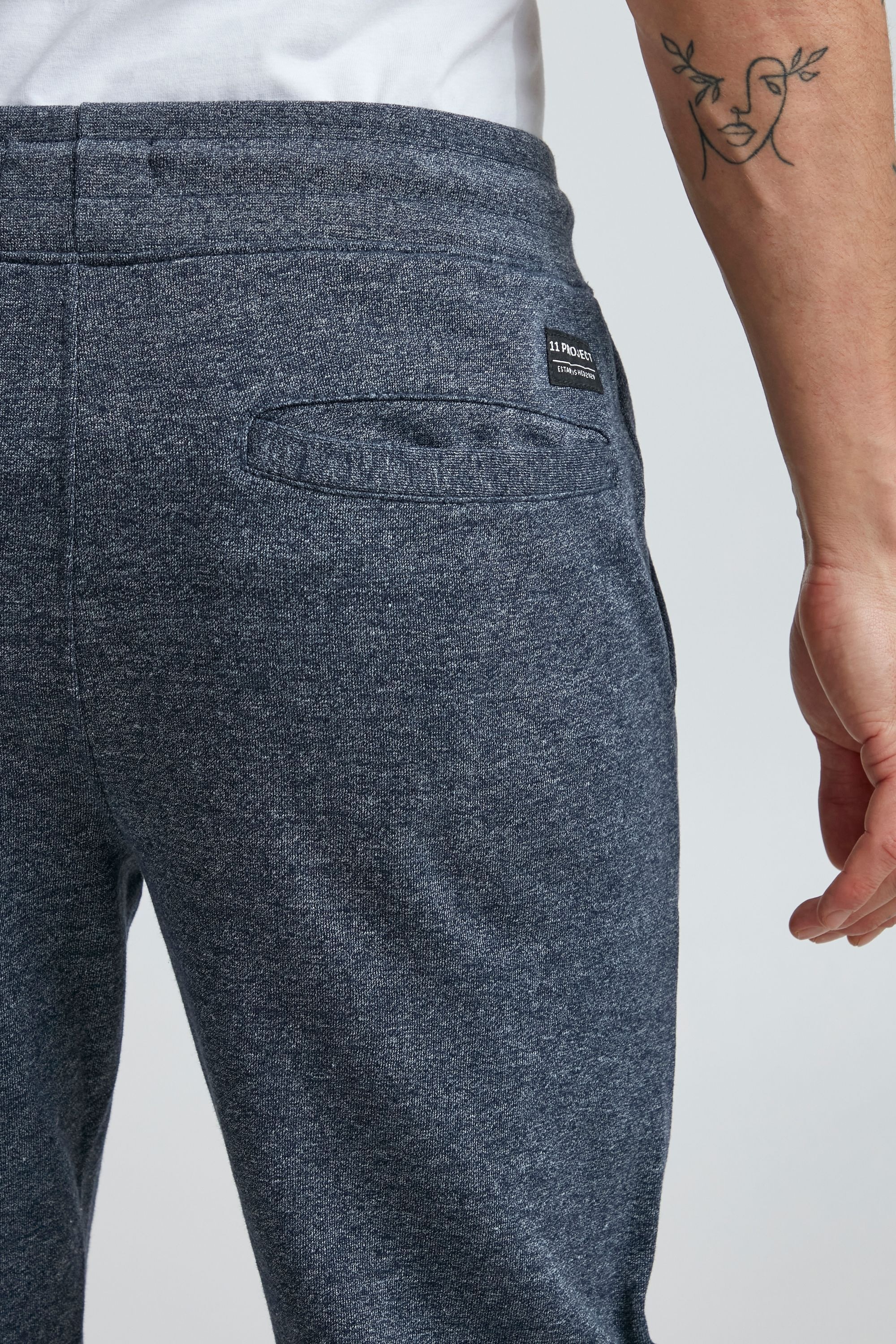 11 Project Sweathose »Sweathose PROle«