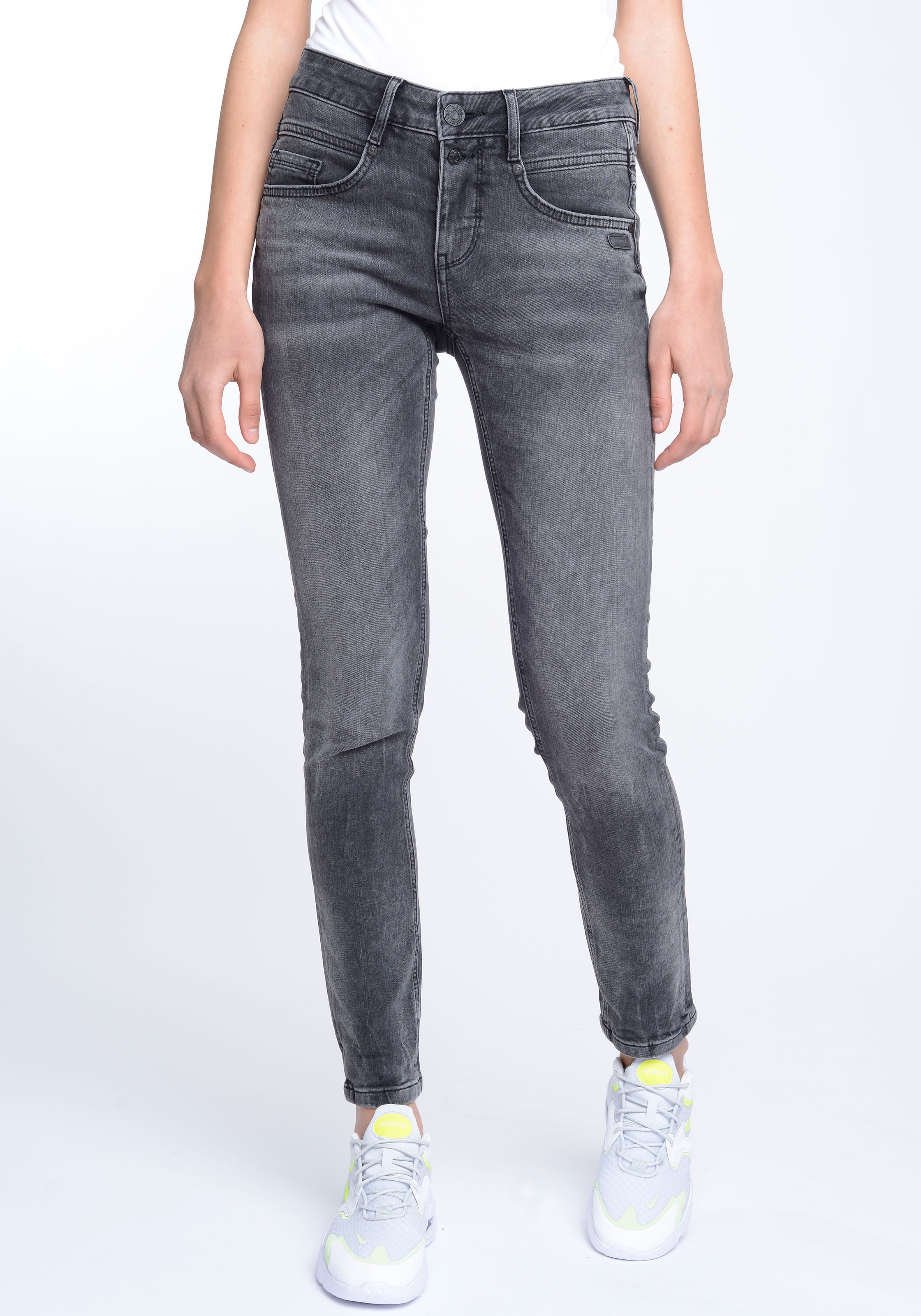 GANG Skinny-fit-Jeans "94MORA", mit 3-Knopf-Verschluss und Passe vorne