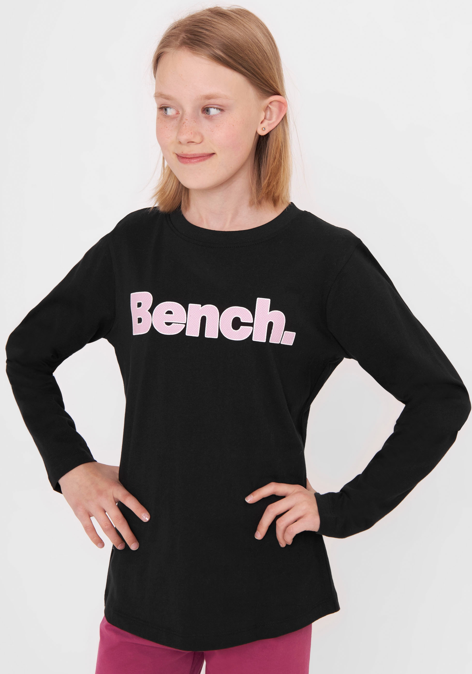 Bench. BAUR kaufen »GEMMYG«, | Langarmshirt mit online Logodruck