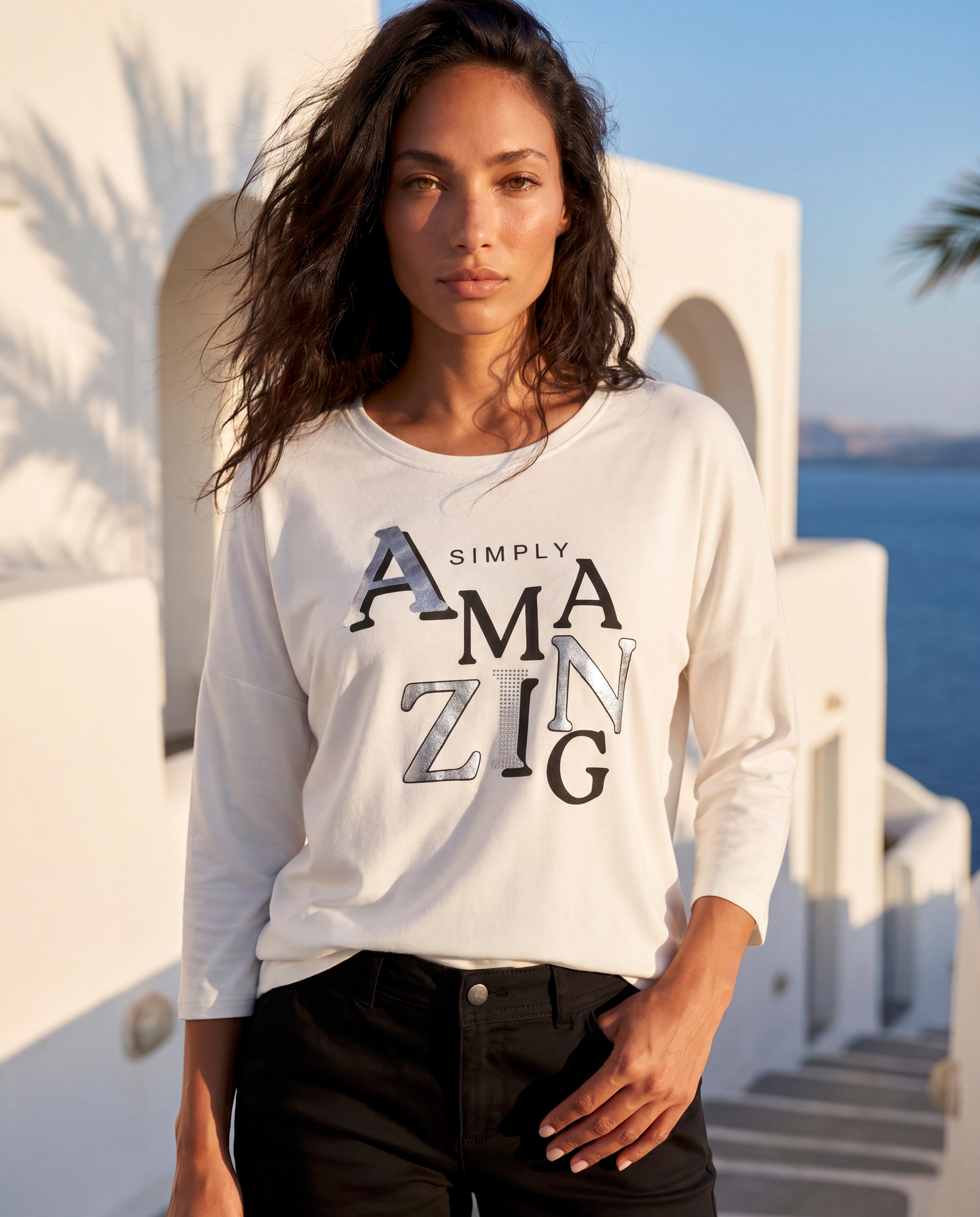 LASCANA 3/4-Arm-Shirt "mit glänzendem Druck" Sommershirt aus luftiger Viskose-Qualität