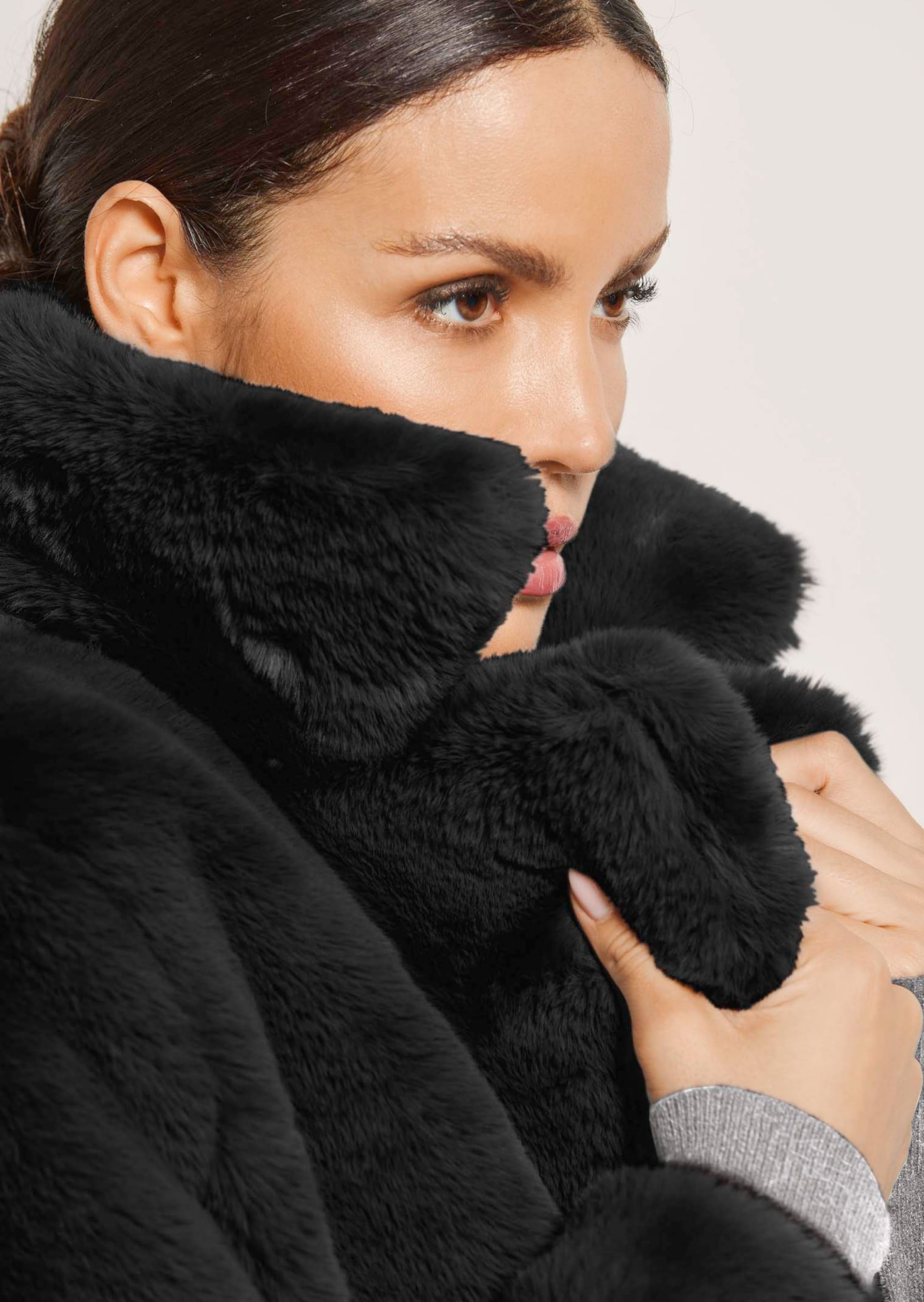 MADELEINE Langmantel »Mantel Langer Faux-Fur-Mantel für Damen«