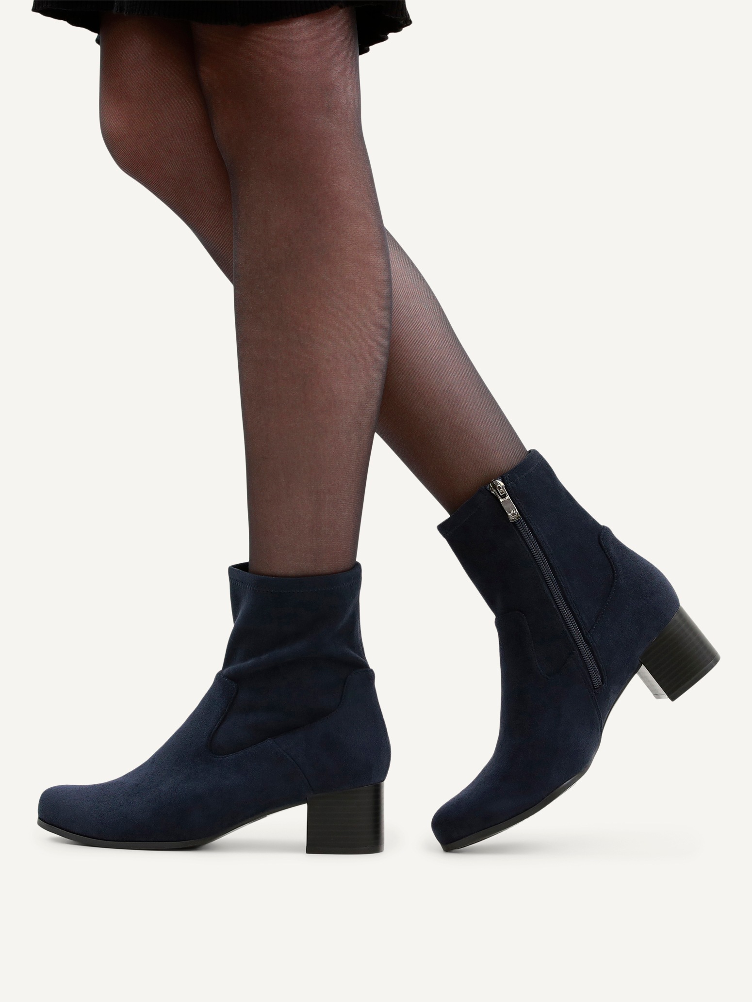 Caprice Stiefelette, Blockabsatz, Businessschuh mit praktischem Innenreißverschluss
