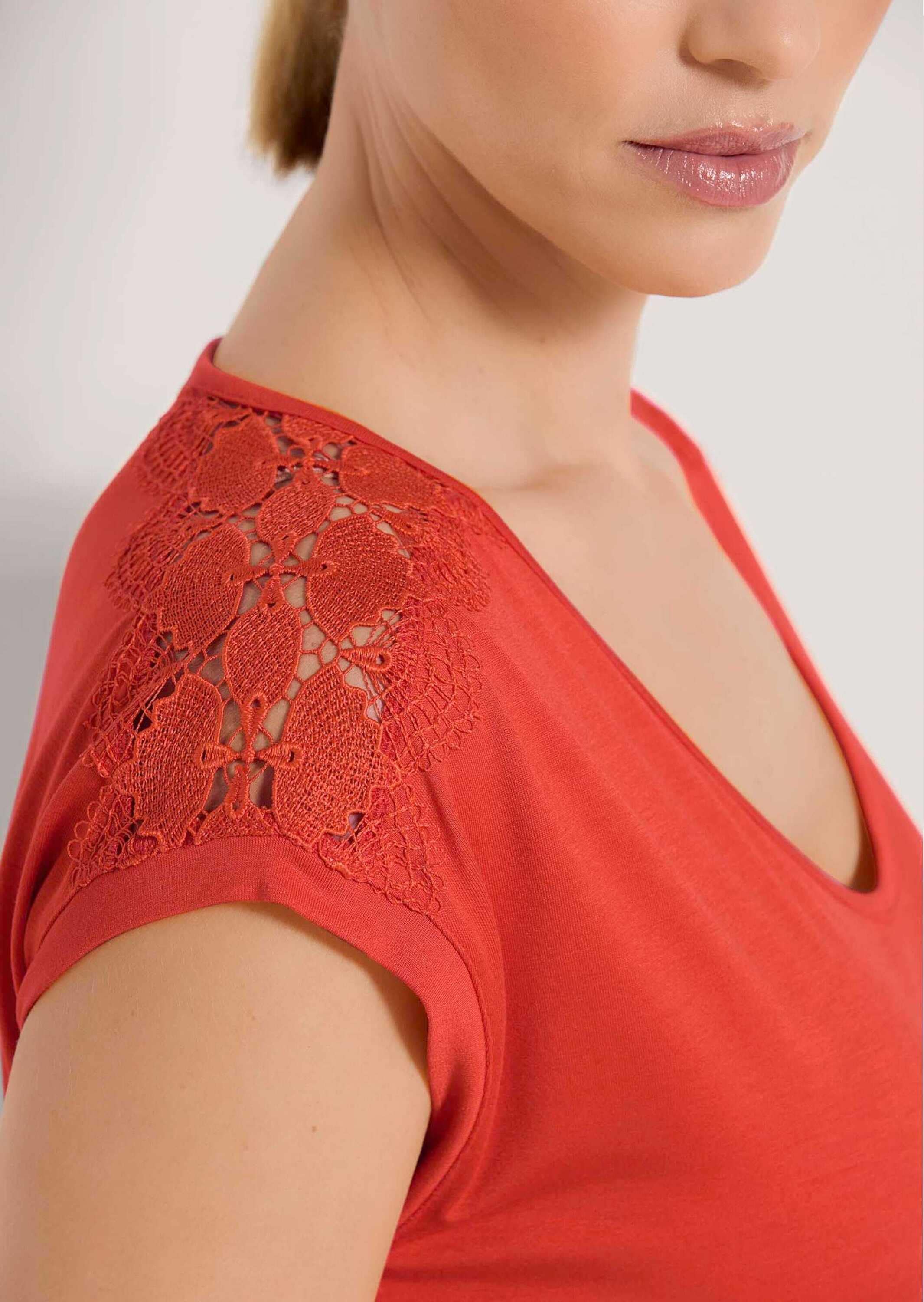 MADELEINE Kurzarmshirt »Shirt Rundhals-Shirt mit Stickerei«