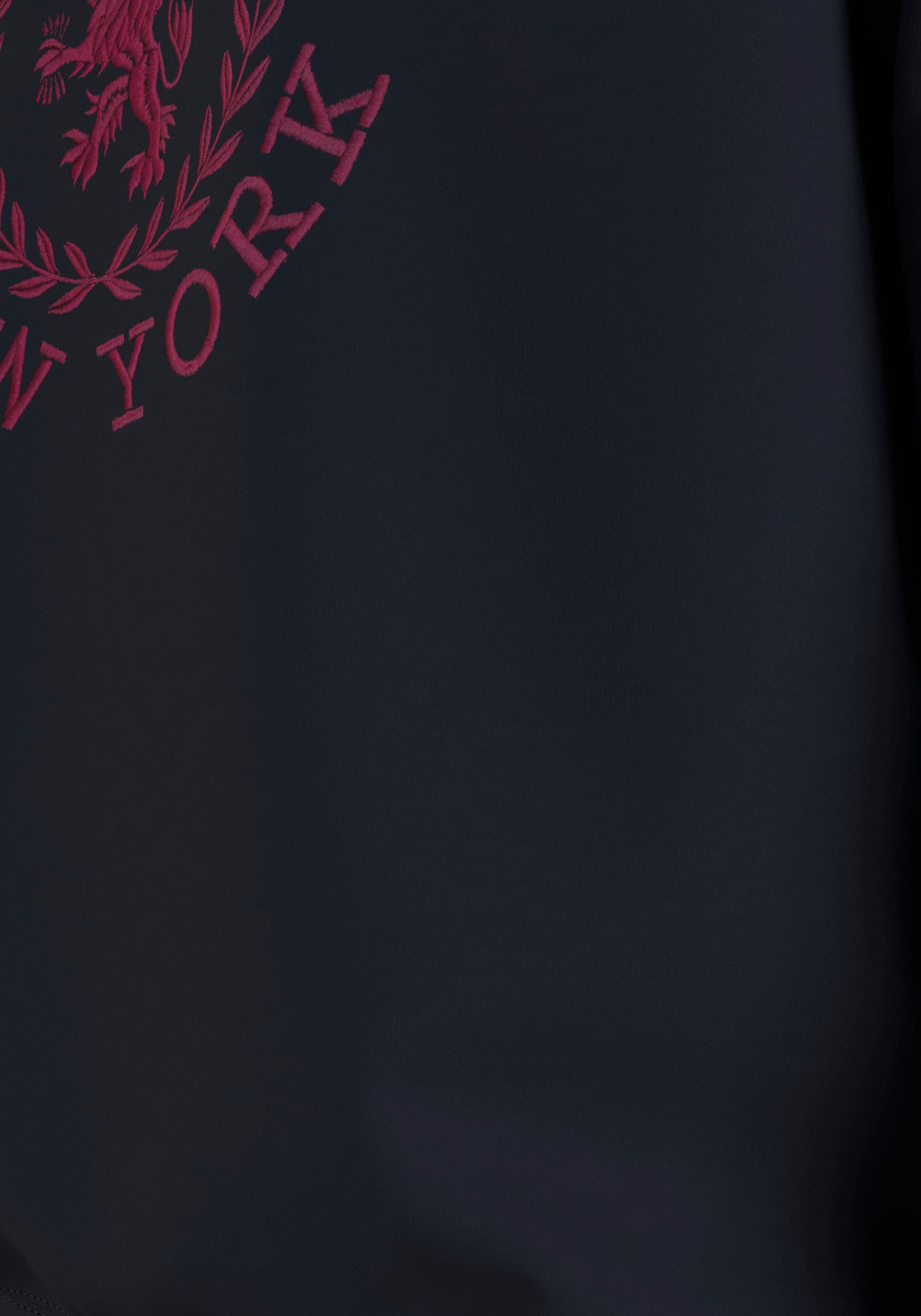 Tommy Hilfiger Sweater »BIG ICON CREST SWEATSHIRT«, mit auffälliger Logostickerei auf der Brust