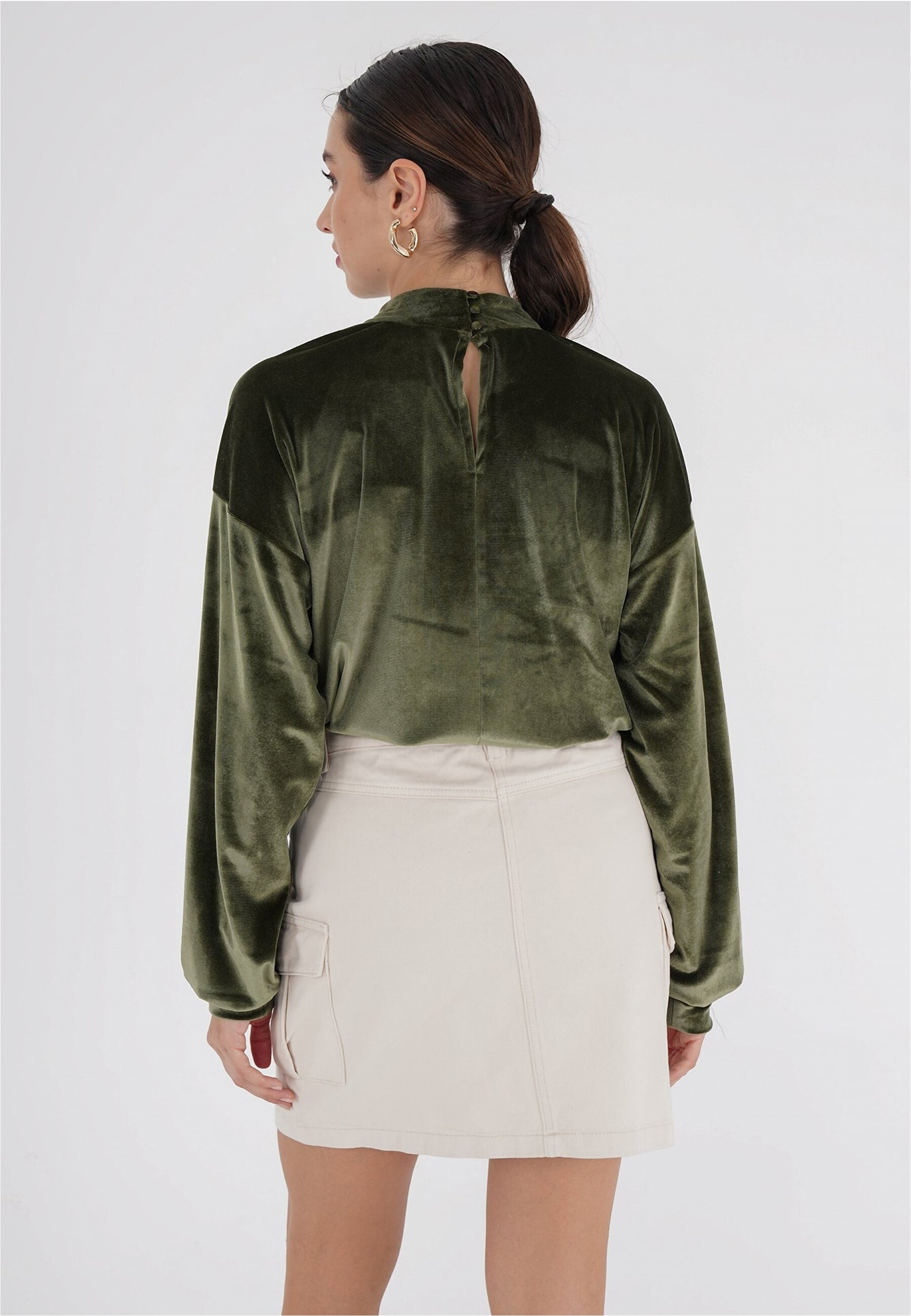freshlions Klassische Bluse »Remy«, mit Knopfleiste im Nacken