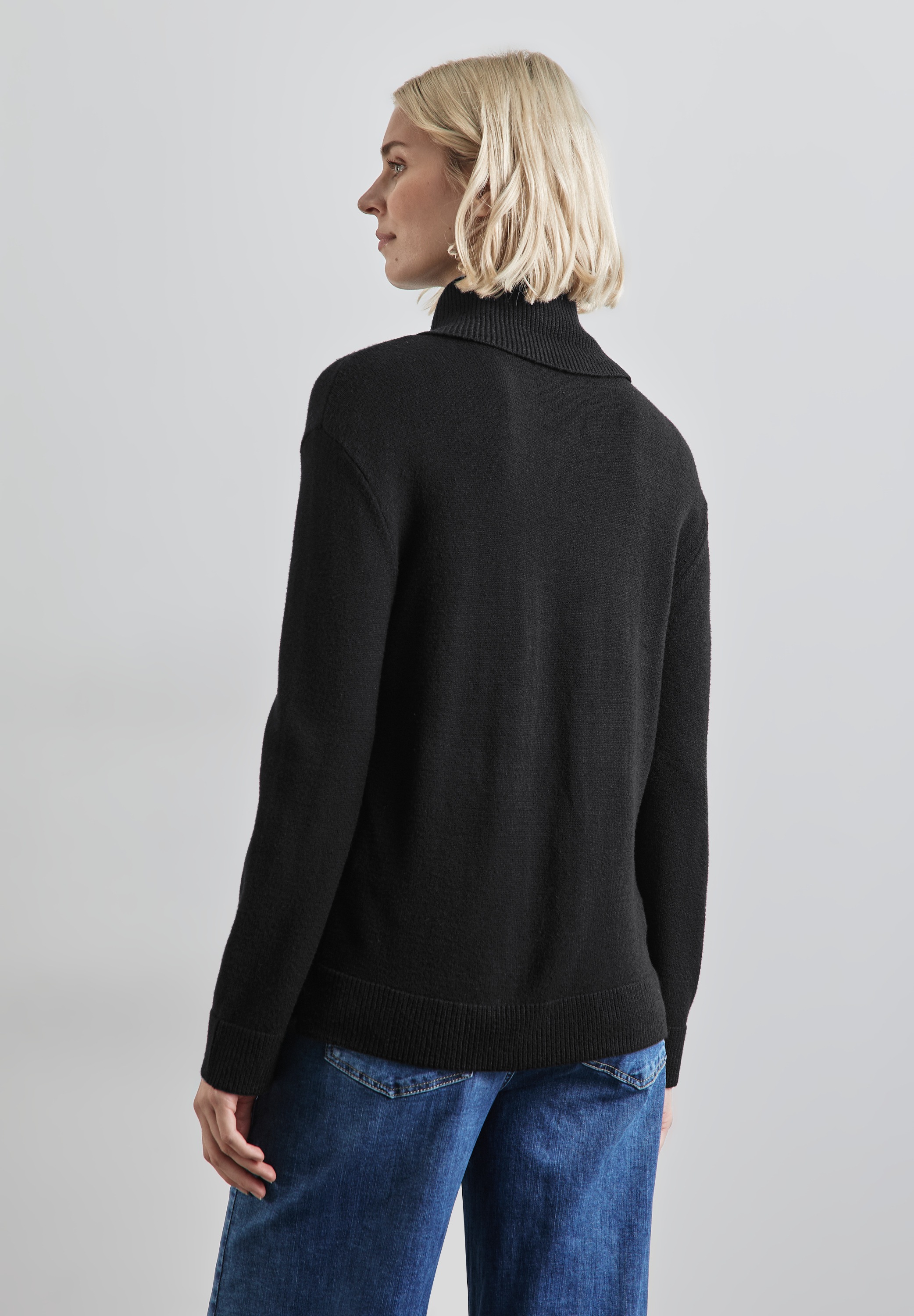 STREET ONE Rollkragenpullover, mit Knopf Details