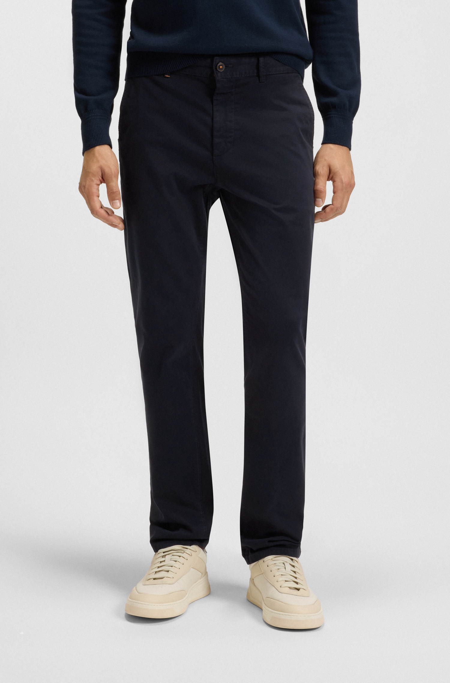 BOSS ORANGE Chinohose "Slim-fit" Aus komfortabler Stretch-Baumwolle und mit praktischen Gesäßtaschen