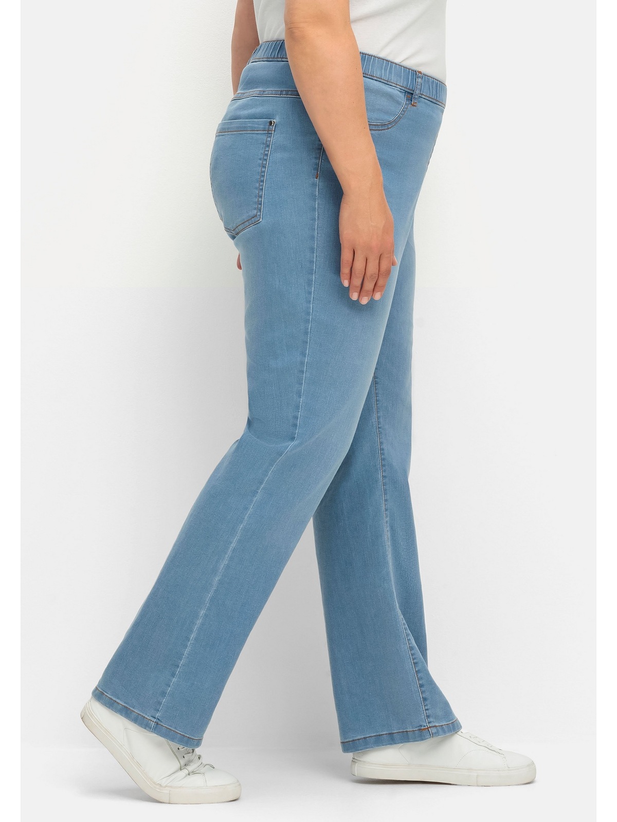 Sheego Bootcut-Jeans online mit | und kaufen Größen«, Komfortbund »Große BAUR Used-Effekten