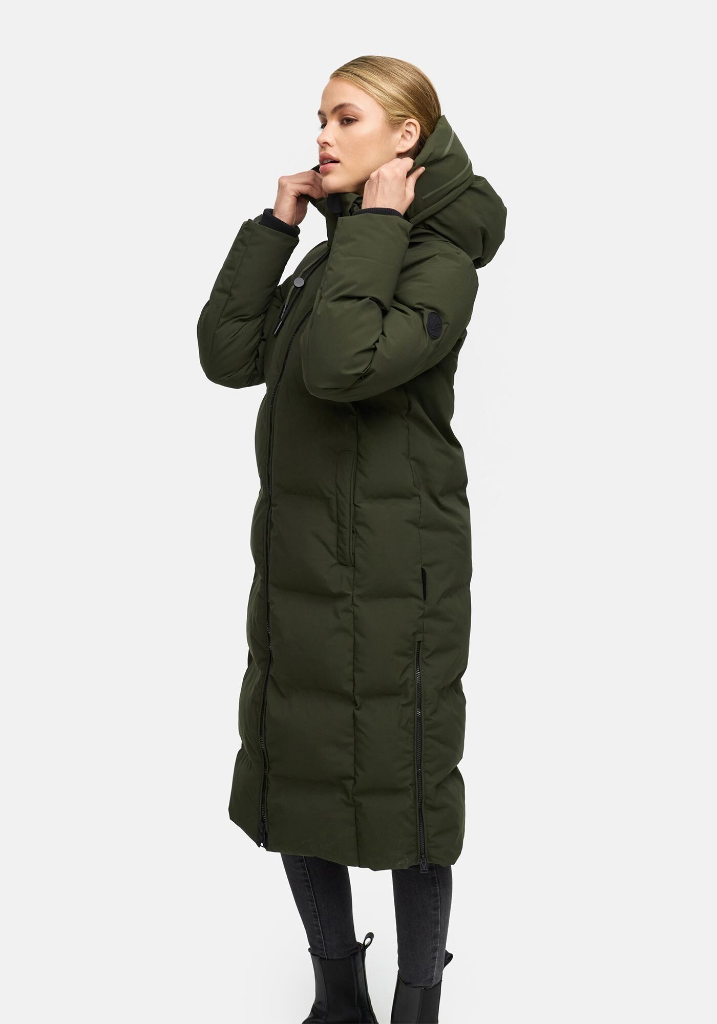 Marikoo Winterjacke »Tikoraa«, mit geschweißten Nähten und luxuriöser Kapuze