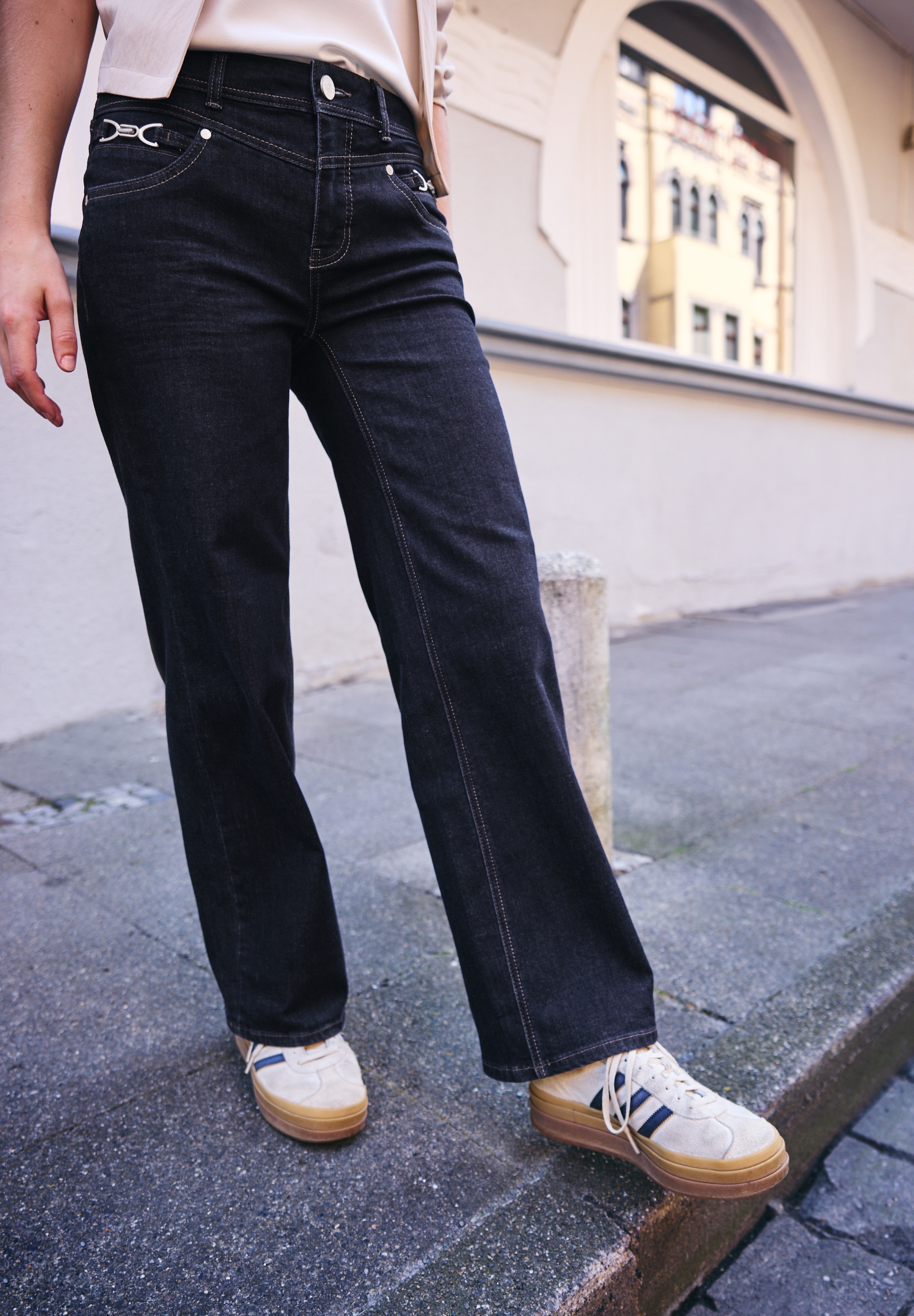 STREET ONE STUDIO Loose-fit-Jeans mit Wide Legs