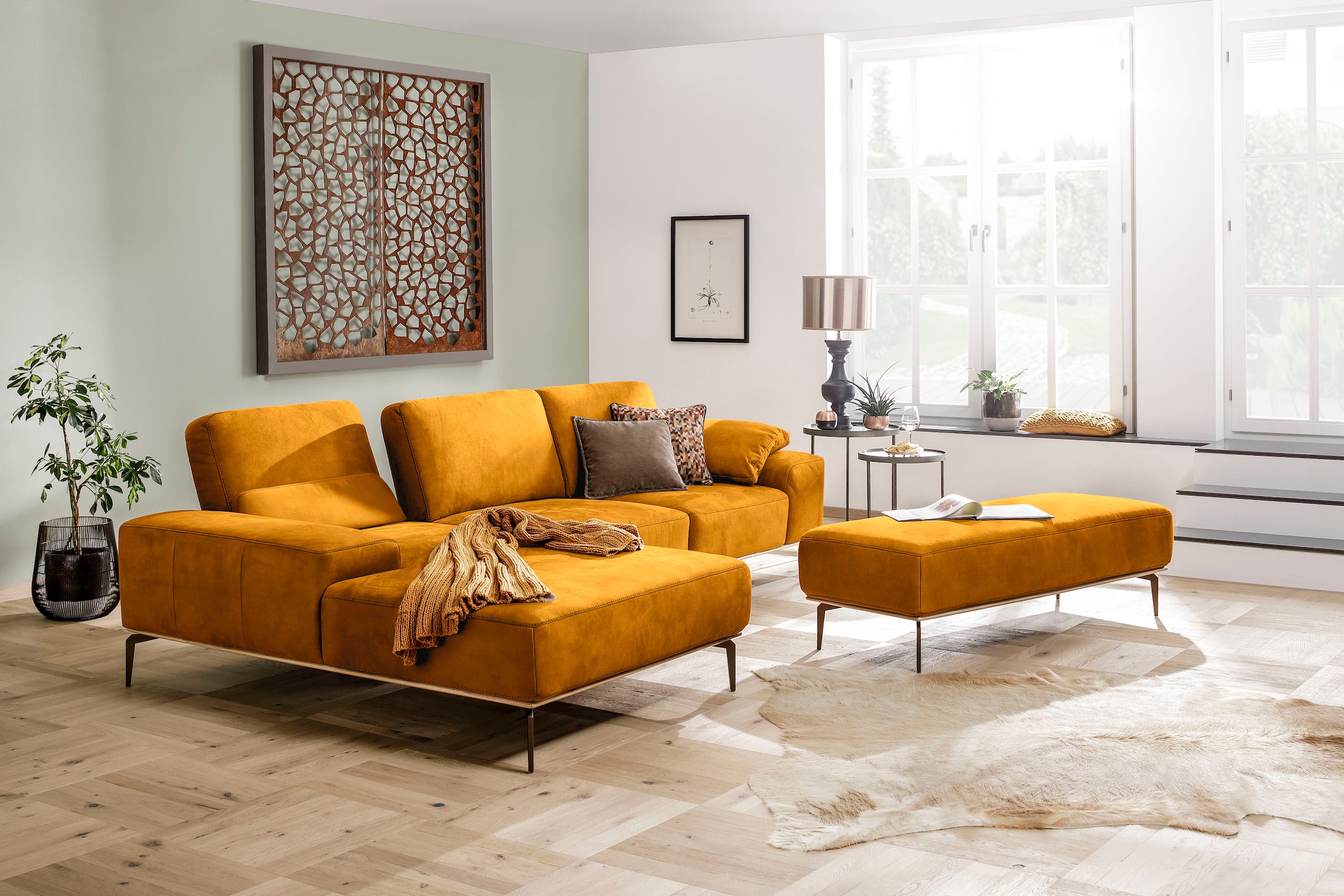 W.SCHILLIG Ecksofa »run, Designsofa mit tollem Sitzkomfort, bequem, L-Form«, mit Holzsockel, Füße in Bronze pulverbeschichtet, Breite 319 cm