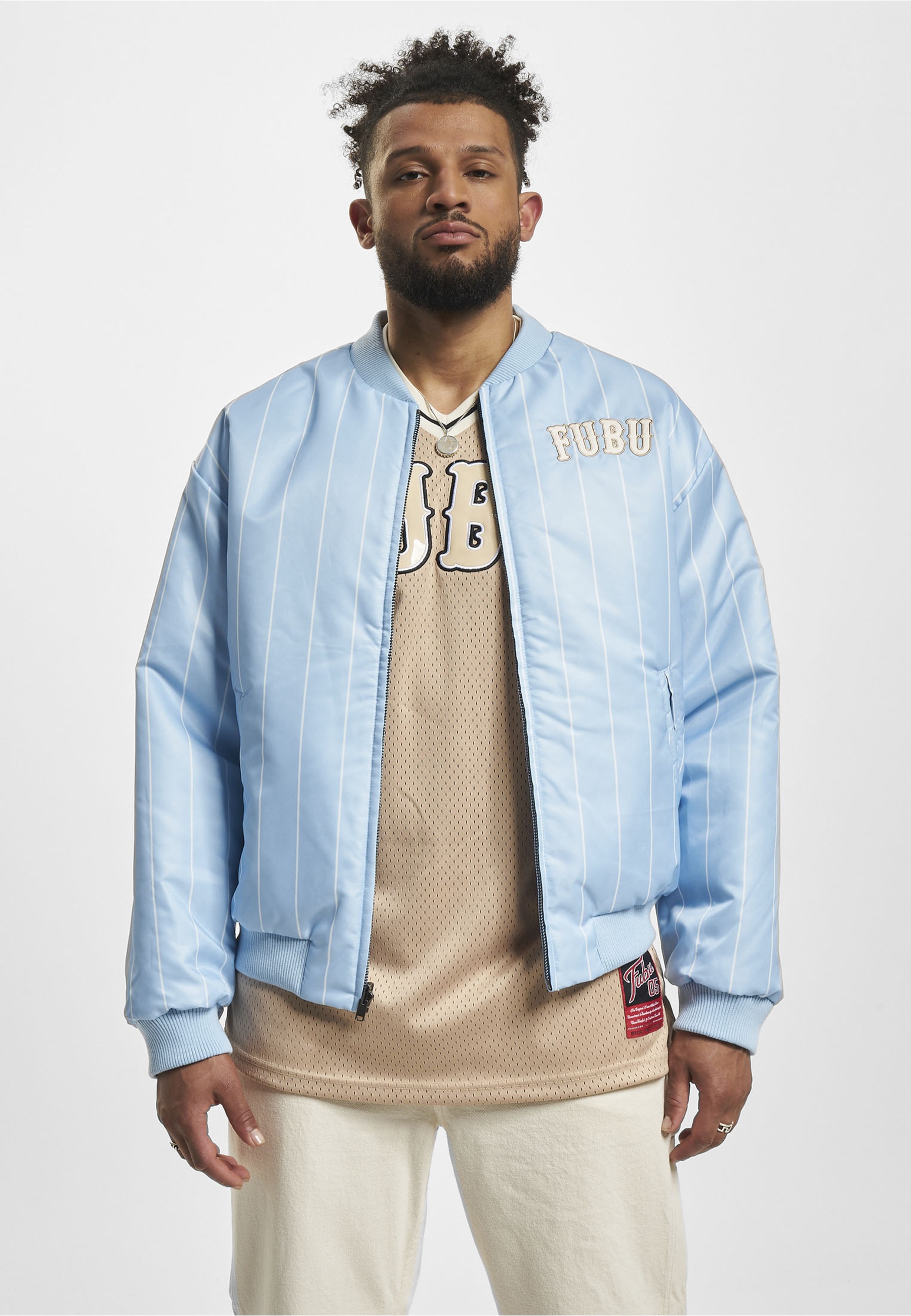 Fubu Allwetterjacke »Fubu Herren FM232-006-2 FUBU Varsity Reversible Satin Jacket« 1 Stk. tlg. ohne Kapuze