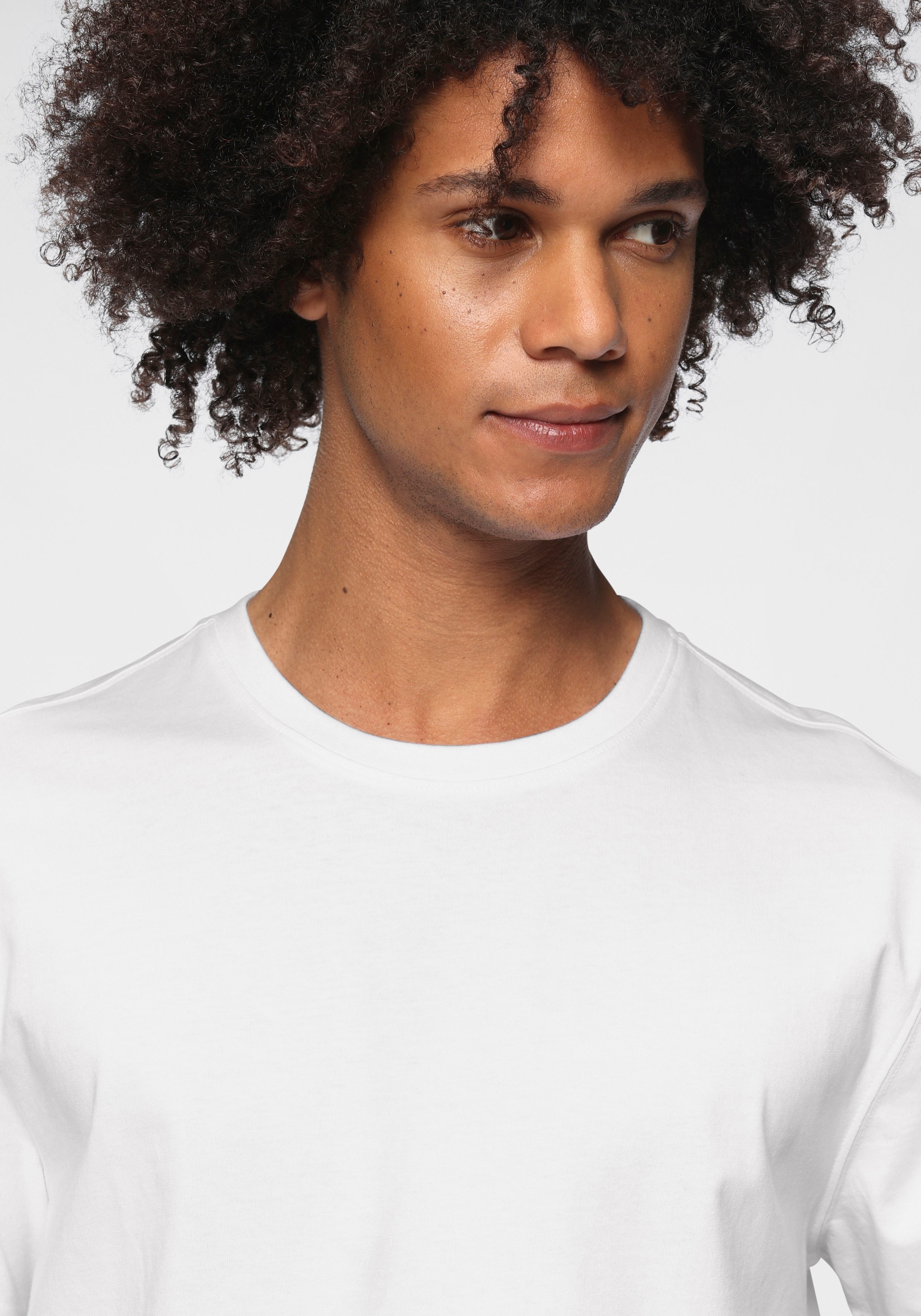 T-Shirt OTTO PRODUCTS "»GOTS zertifiziert – aus Bio-Baumwolle«", Herren, Gr. L (52/54), weiß, Single Jersey, Obermaterial: 100% Baumwolle, unifarben, Basic, normal, Rundhals, Shirts T-Shirt, Kurzarm, Basic, aus Single Jersey, aus 100% Baumwolle 3