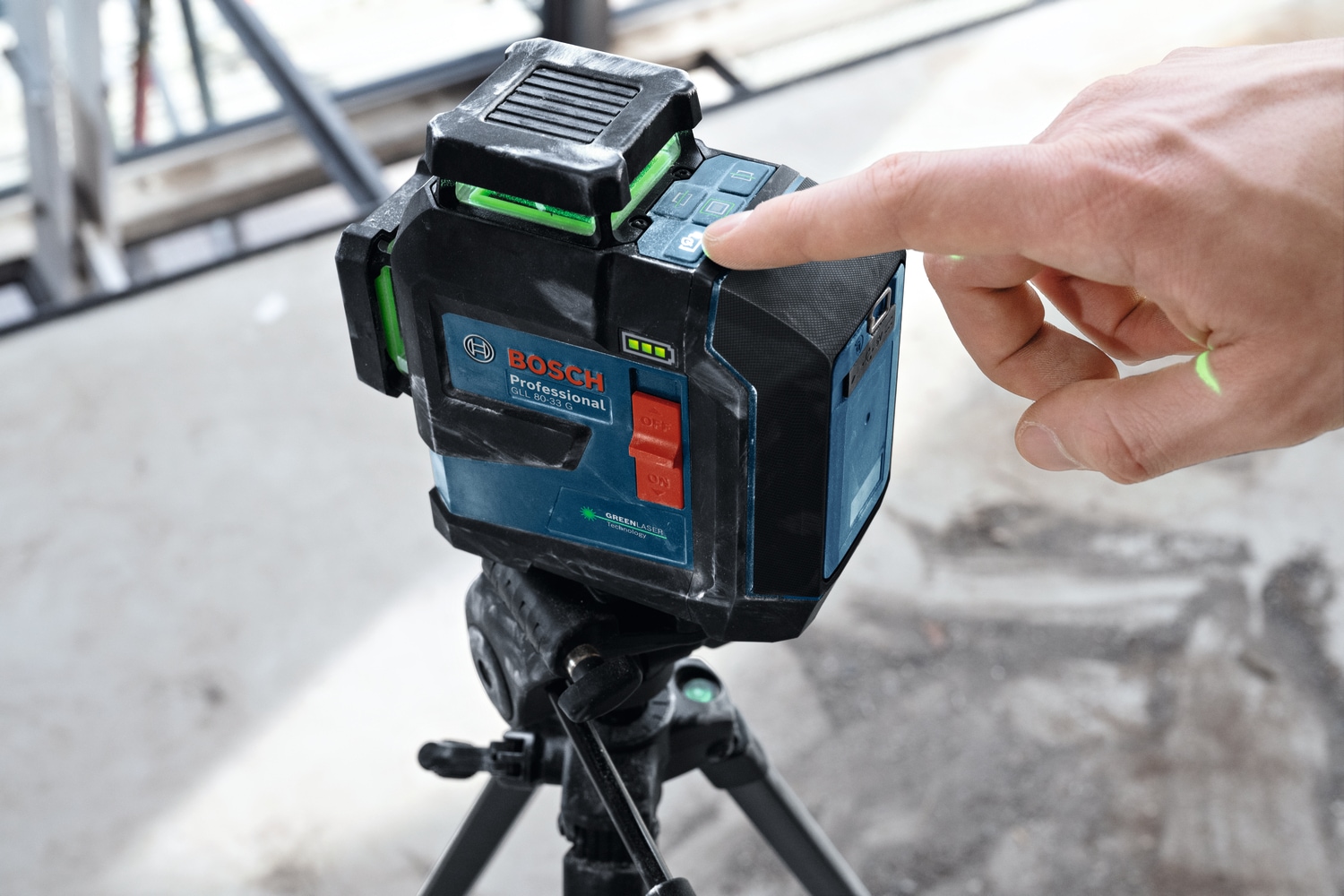 Bosch Professional Linienlaser »GLL 80-33 G Professional«, Dual Power Source