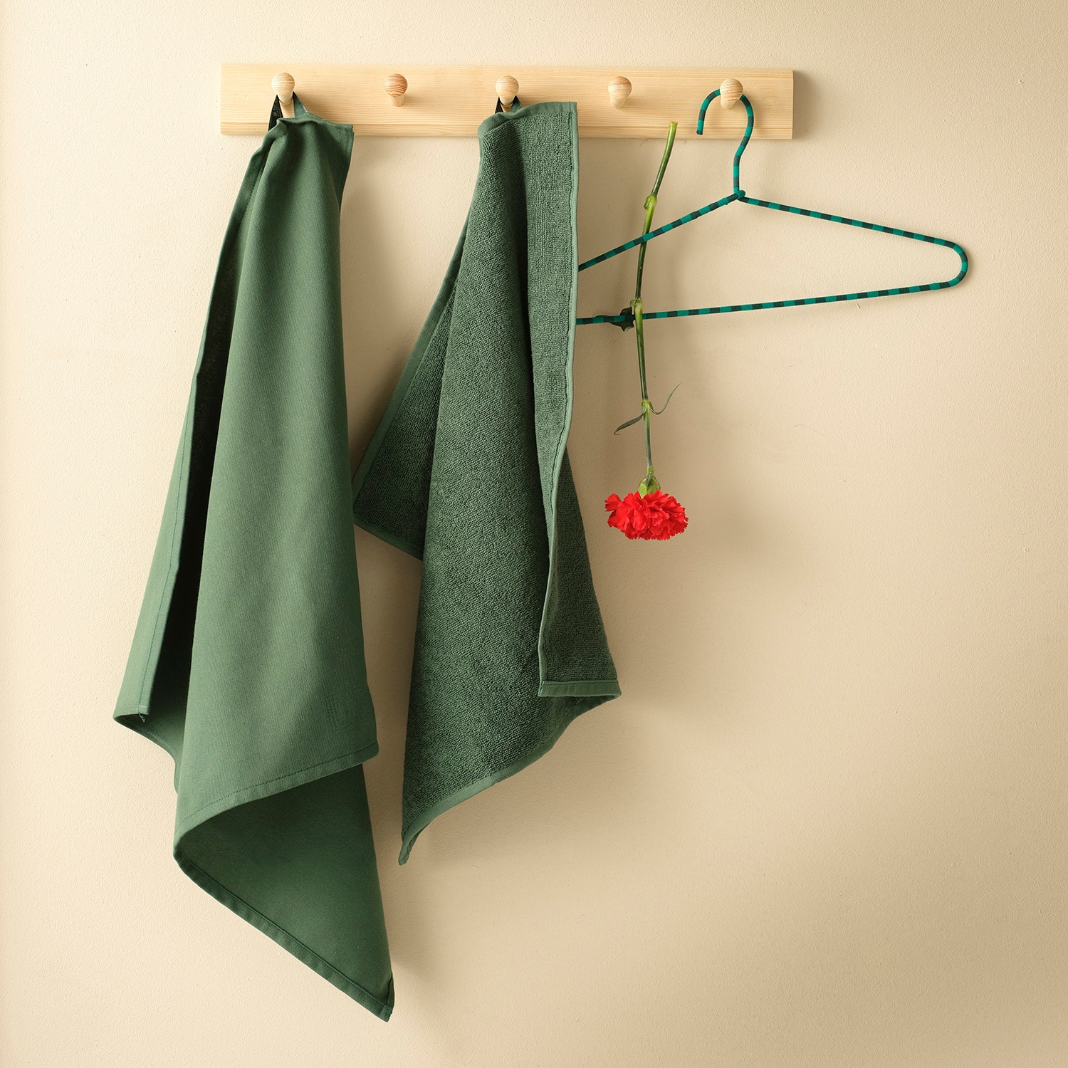 DDDDD Geschirrtuch »Logo«, (Set, 4 tlg., Combi-Set: 2x Küchenhandtuch 50 x 55 cm + 2x Geschirrtuch 60 x 65 cm)