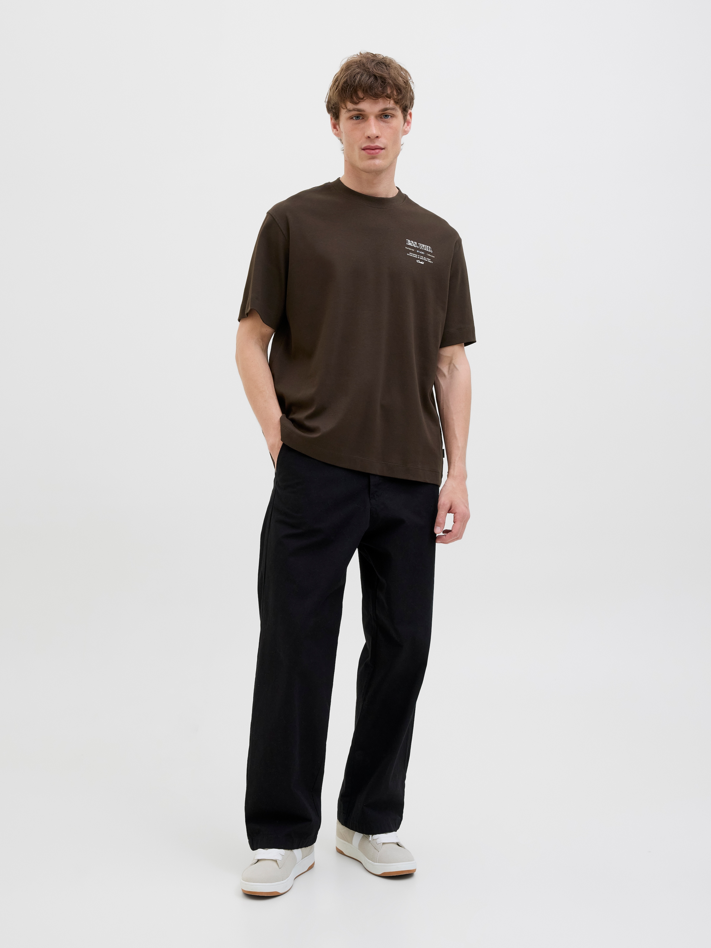 Jack & Jones Rundhalsshirt »JJEURBAN EDGE STUDIO TEE SS O-NECK NOOS«, mit Front und Back Print