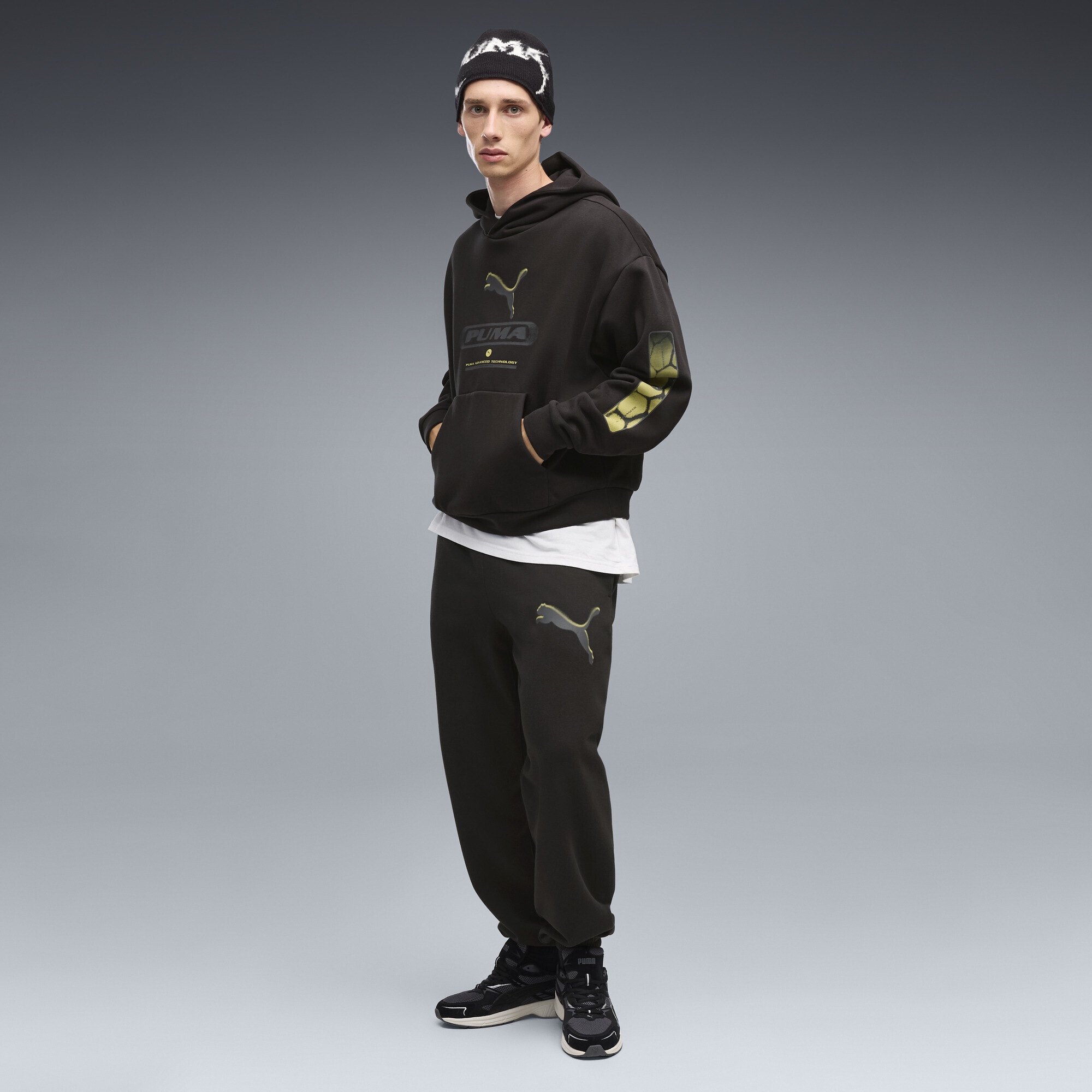 PUMA Sporthose »PUMA Sport Relaxed Street Graphic Fleece Jogginghose Herren«