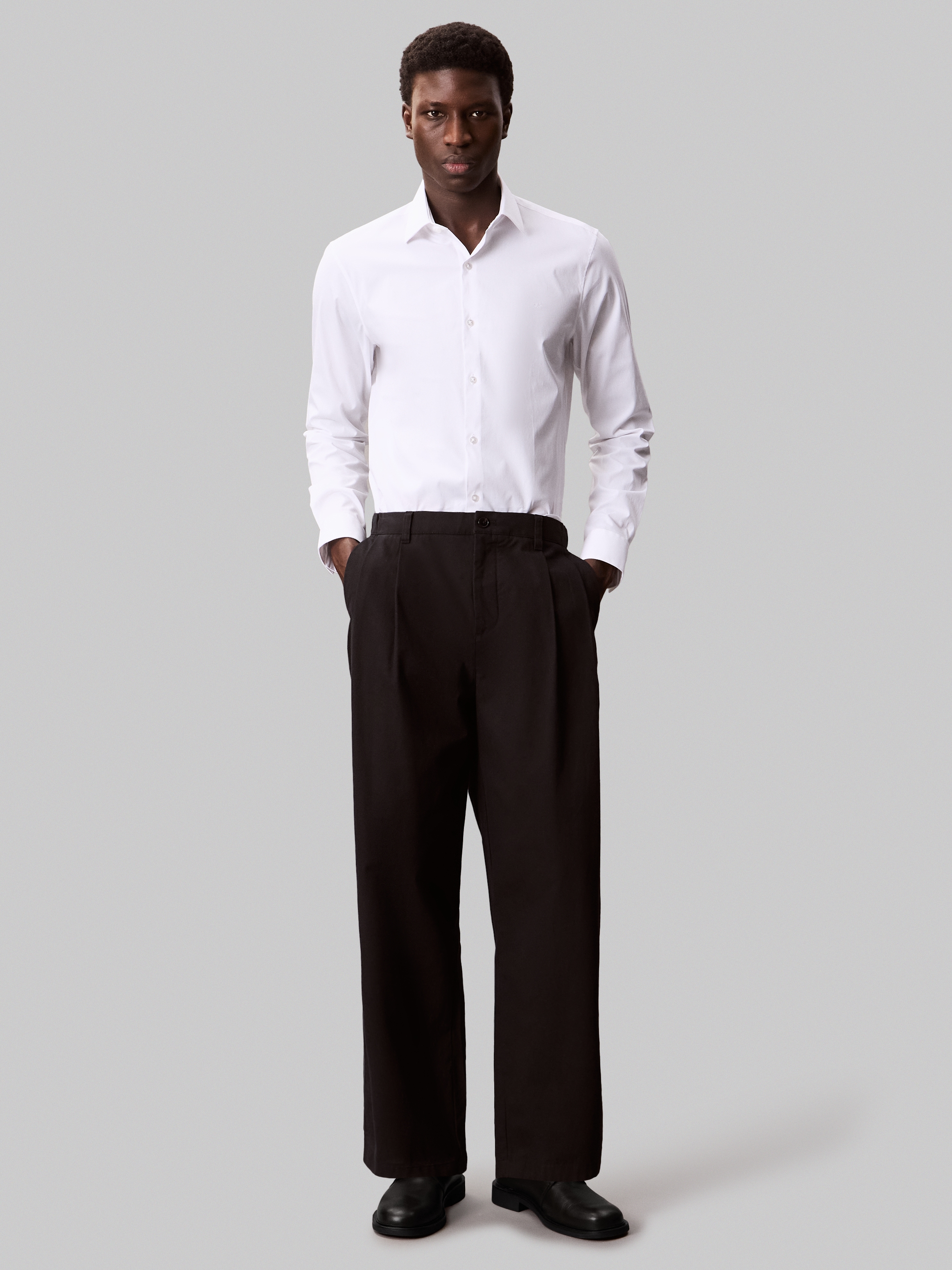Calvin Klein Businesshemd »SLIM ESNTL POPLIN NOS STR SLD«, Mit Monogramm-Stickerei