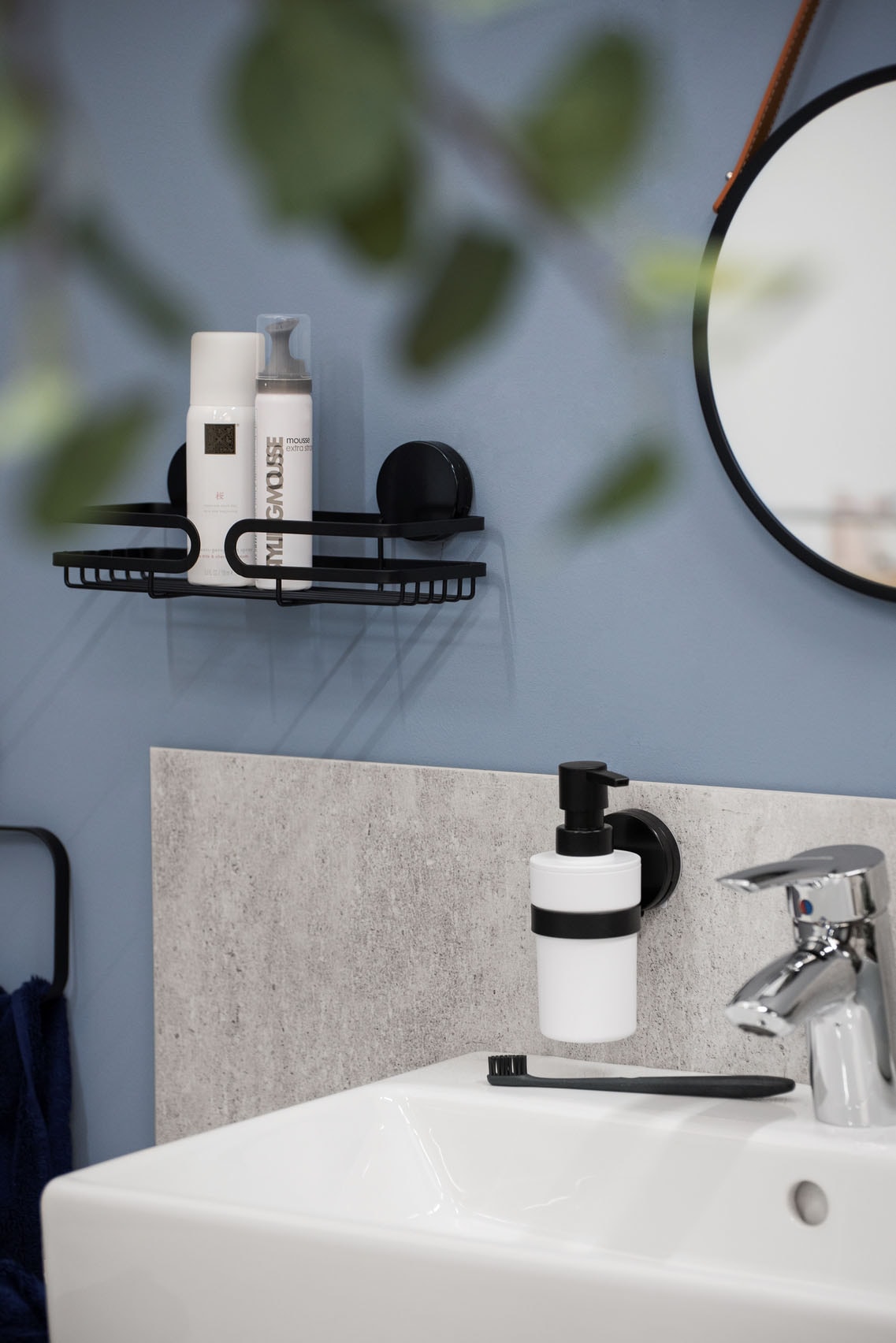 WENKO Duschablage »Static-Loc® Plus  Pavia« Badezimmer-Ablage, Befestigen ohne bohren