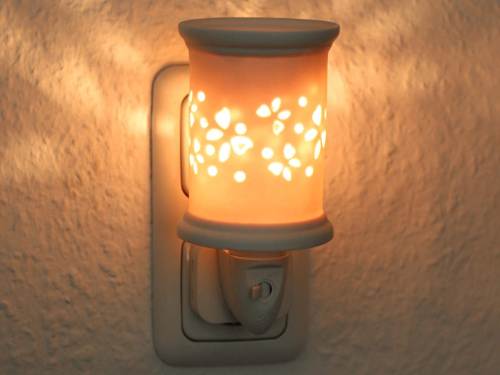 Candle-lite™ Duftlampe »Ina«, (Set, Nachtlicht inklusive 2x Duftwachswürfel), Elektronisches Duftlampen-Set