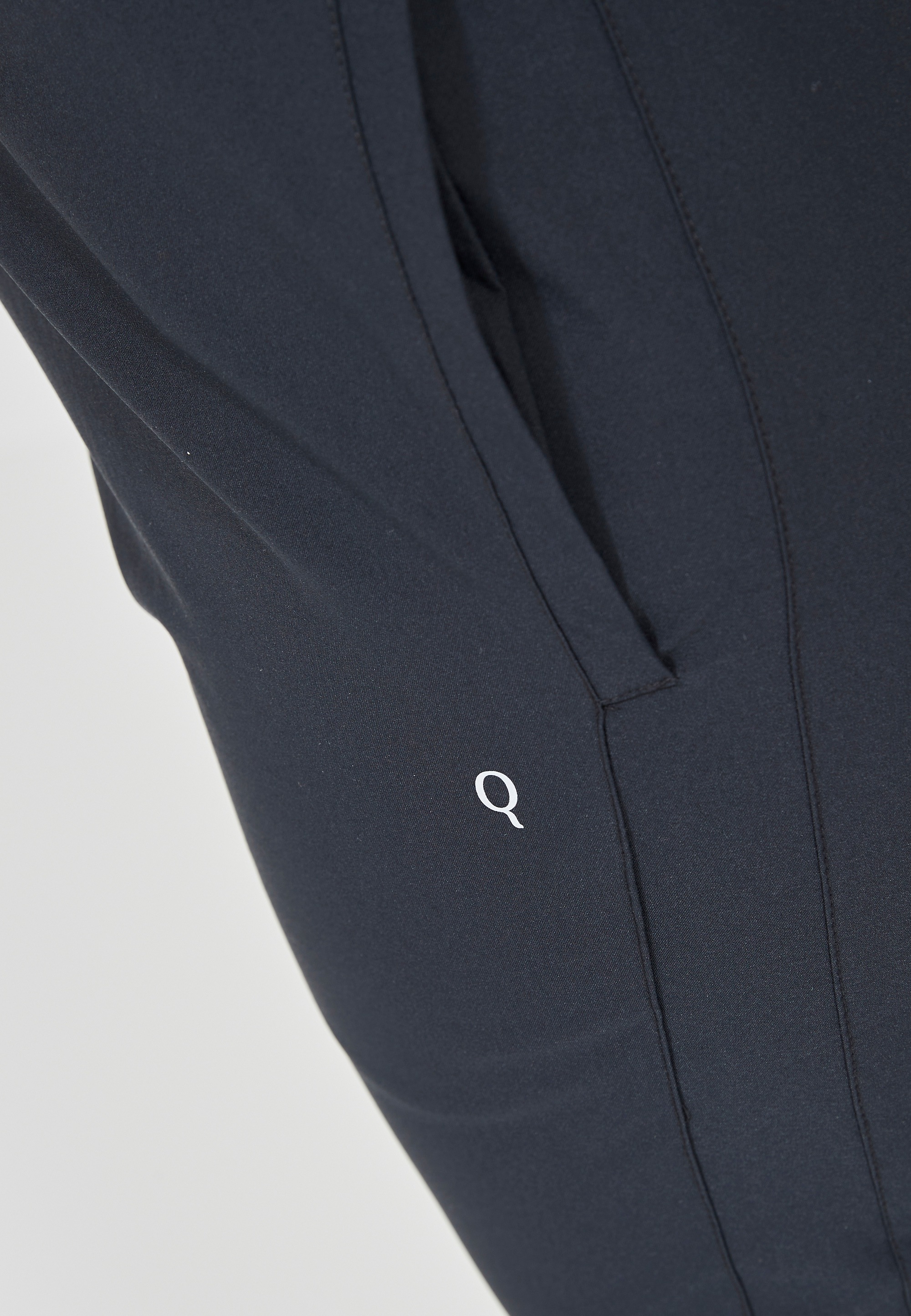 Q by Endurance Sweathose »CARPO«, mit hochwertigem Funktionsstretch