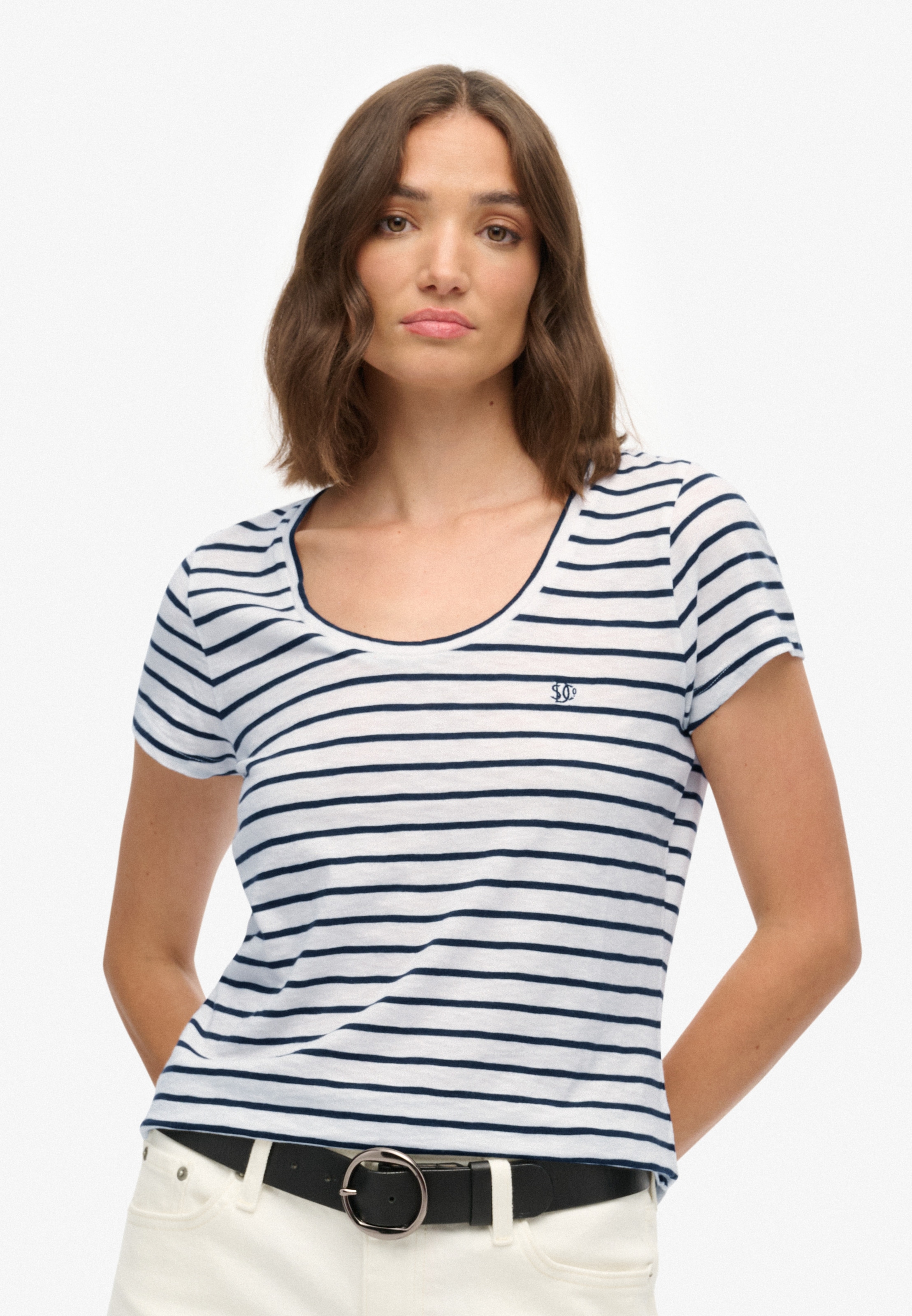 Superdry "STUDIOS SCOOP NECK TEE"