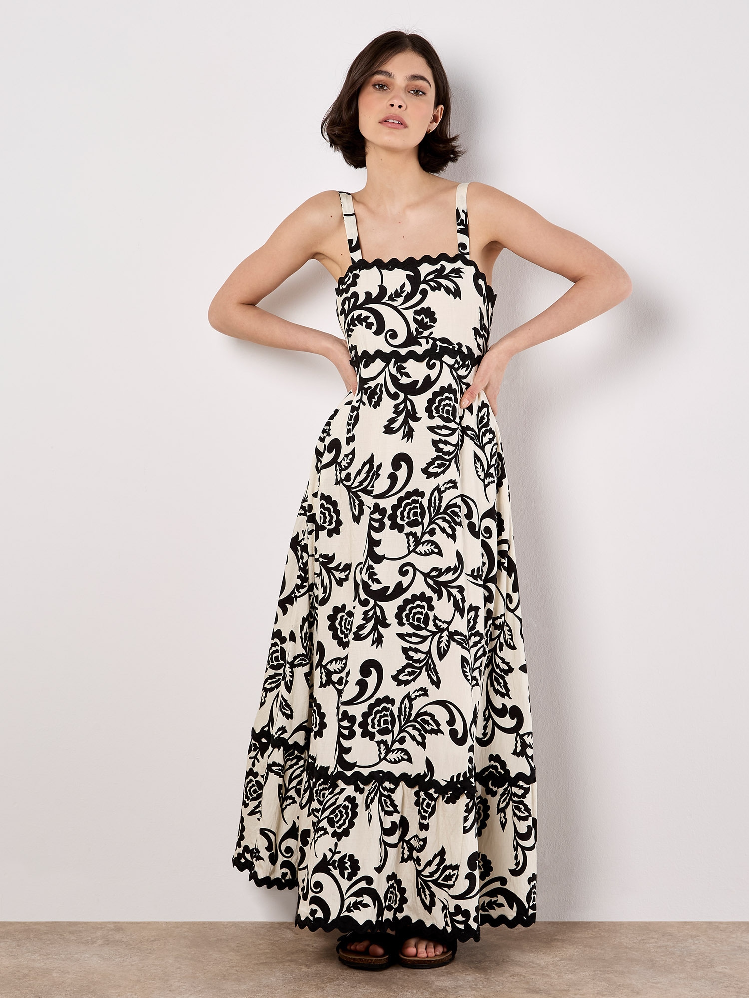 Apricot Maxikleid »Monochromes Sarasa Maxikleid« mit Blumenmuster