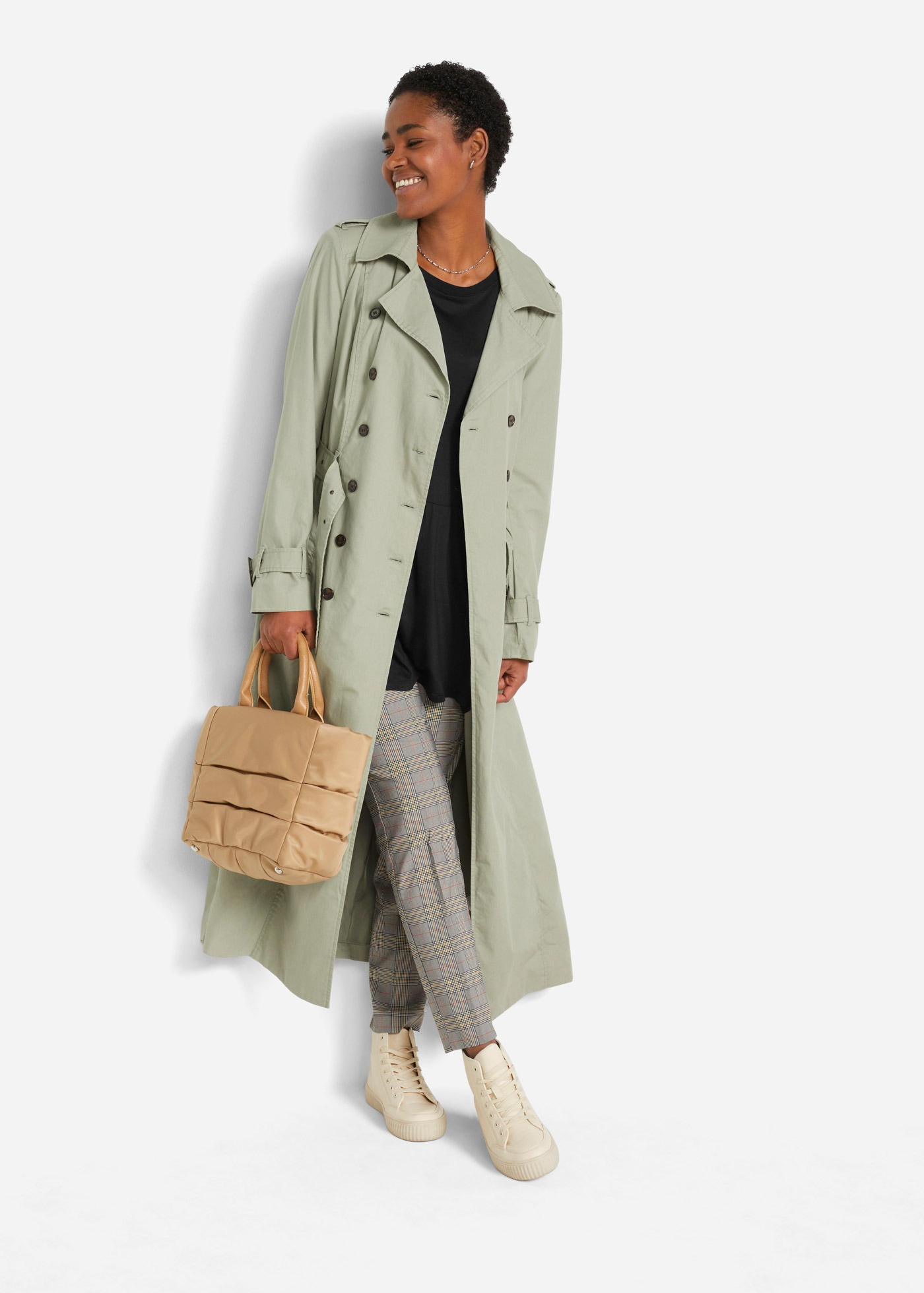 bonprix Longshirt bequeme A-Linien-Passform mit angesetztem Volant, 3/4-Ärmel,