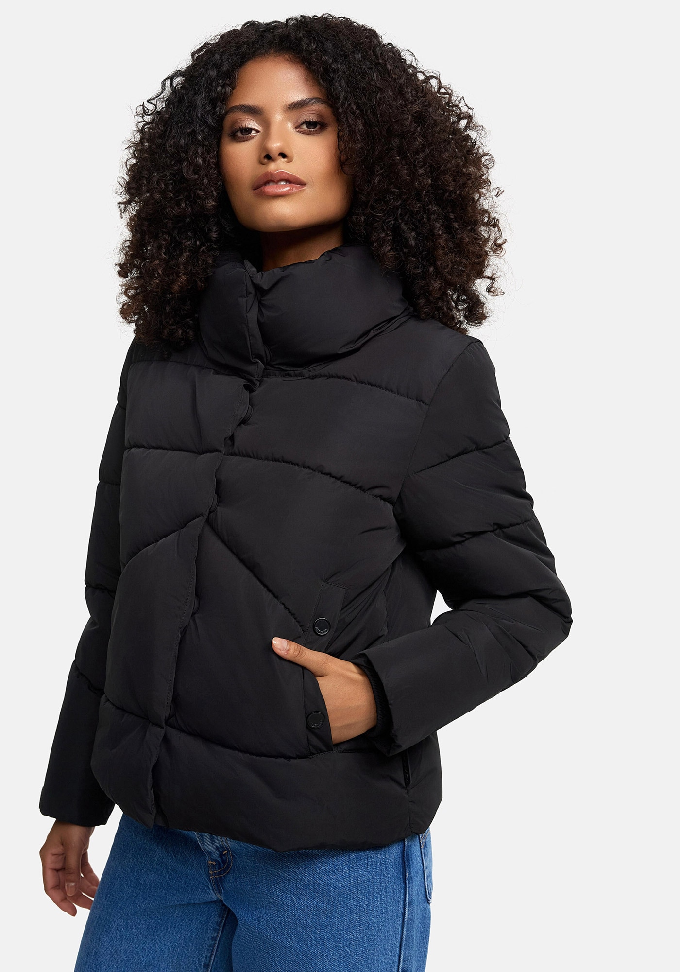 Marikoo Winterjacke »Jalliaa«, mit schönem Steppdesign