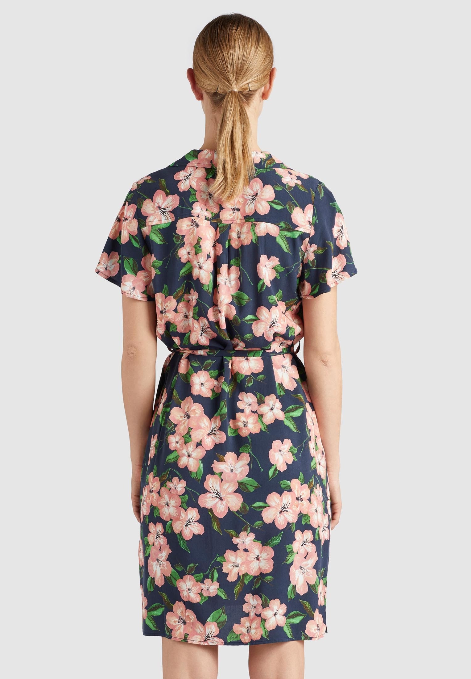 khujo Blusenkleid »khujo Kleid ELIZAVETA«, mit abnehmbarem Stoffgürtel