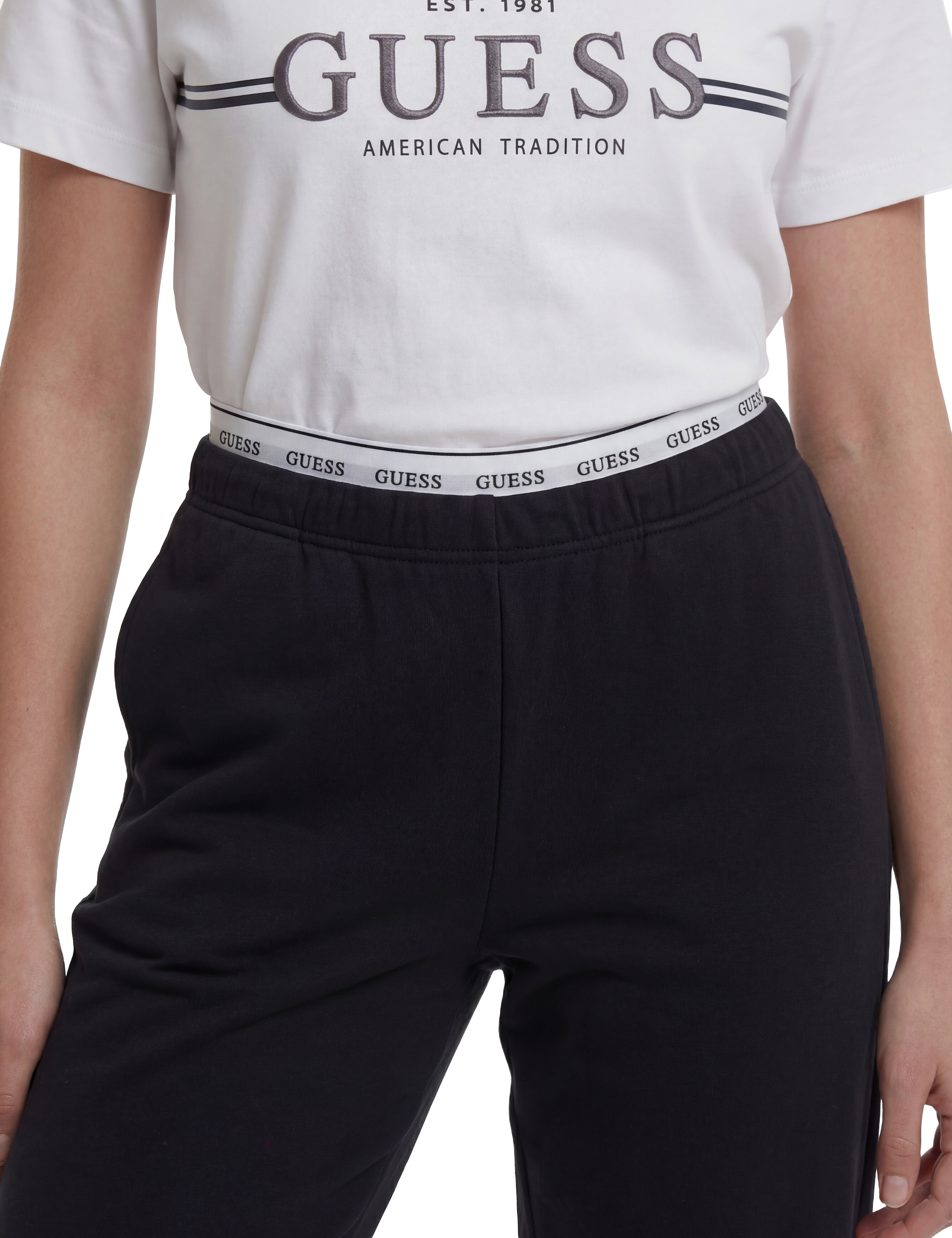 Guess Jogginghose »SOFIA CUFFED PANT«  aus Baumwollmix, Logobund