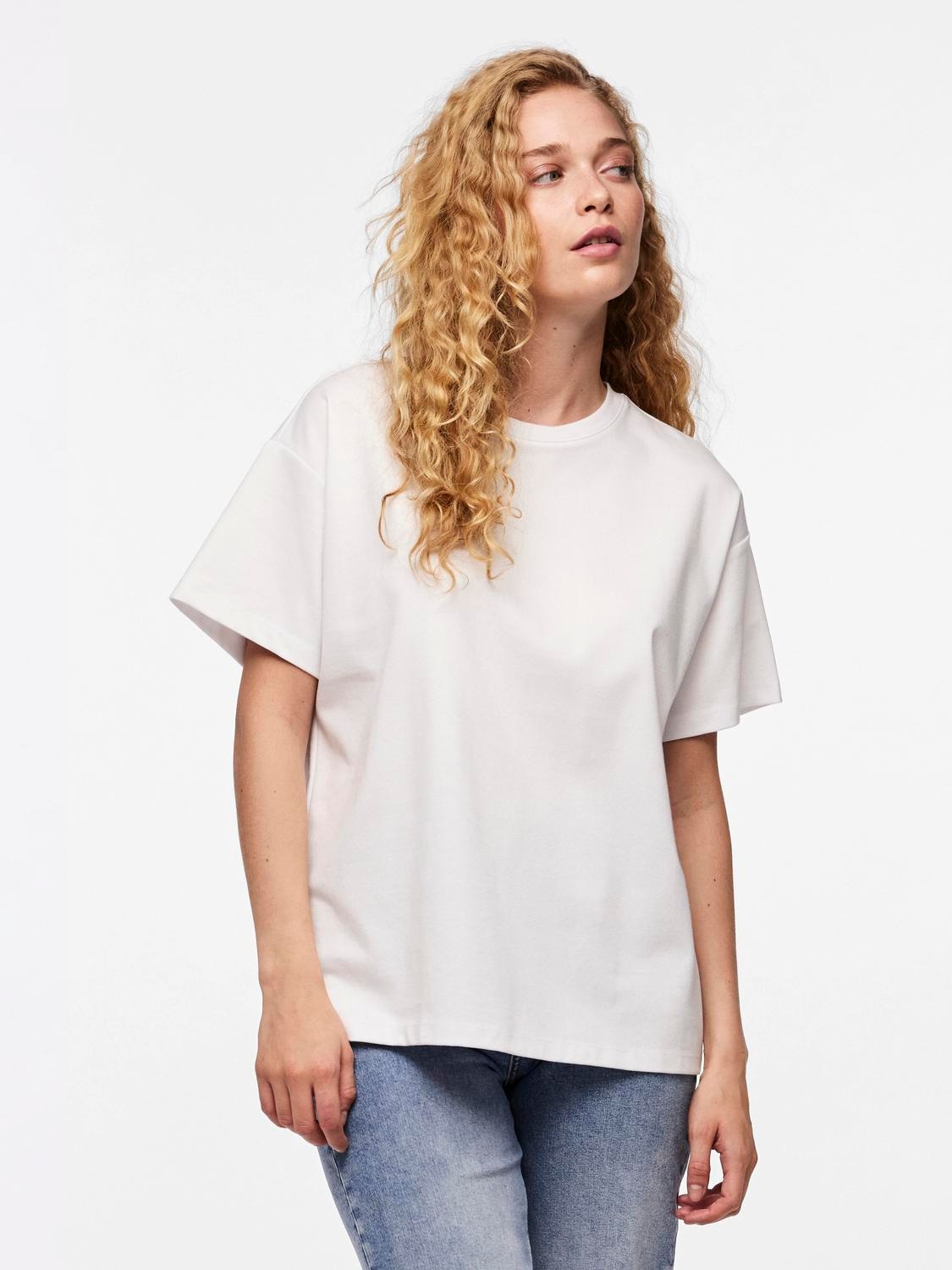 pieces Kurzarmshirt "PCSKYLAR SS OVERSIZED TEE NOOS" günstig online kaufen