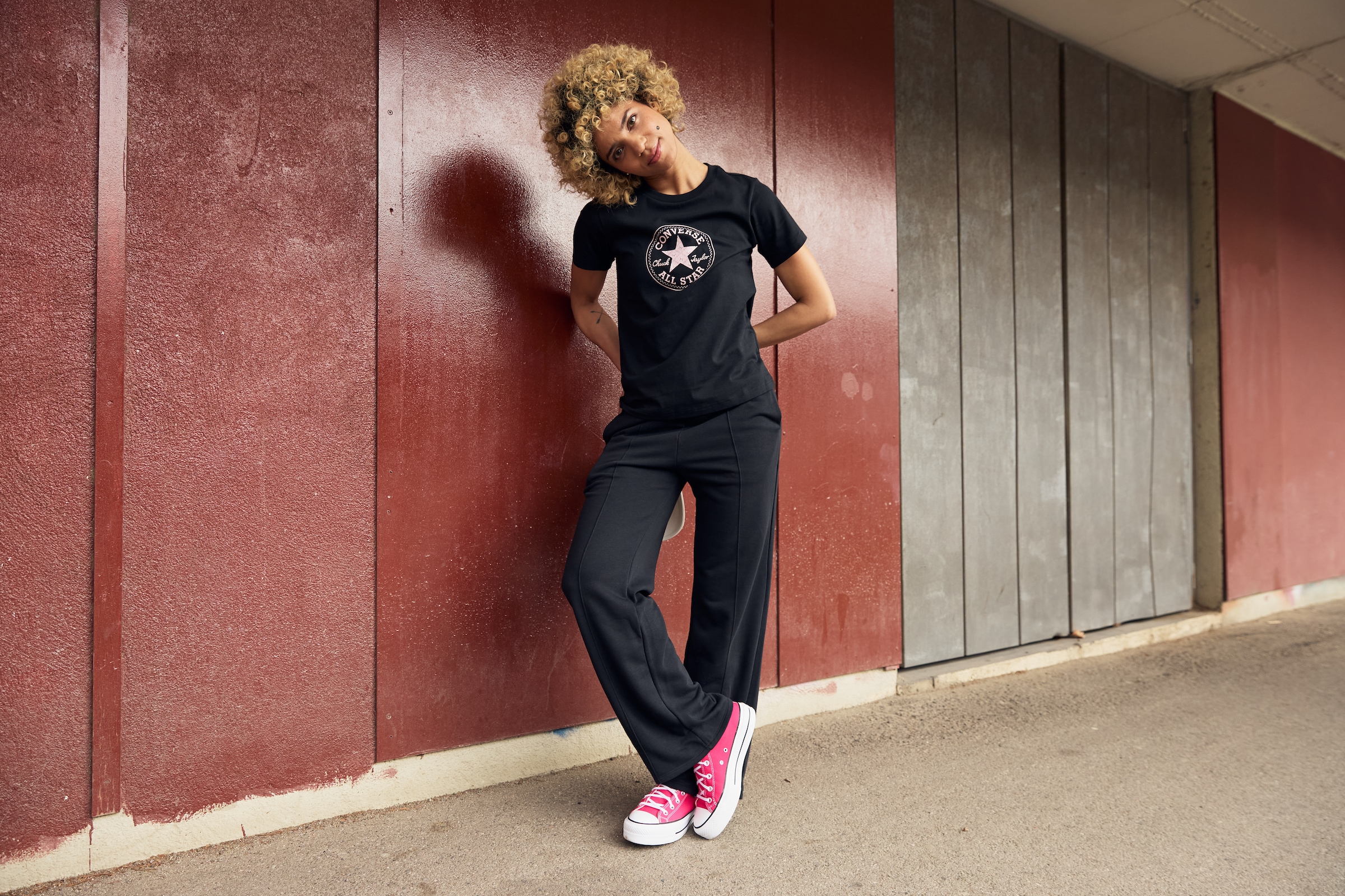 Converse T-Shirt "WOMENS CONVERSE CRAFTED CHUCK TAYLOR T-SHIRT", (1 tlg.) günstig online kaufen